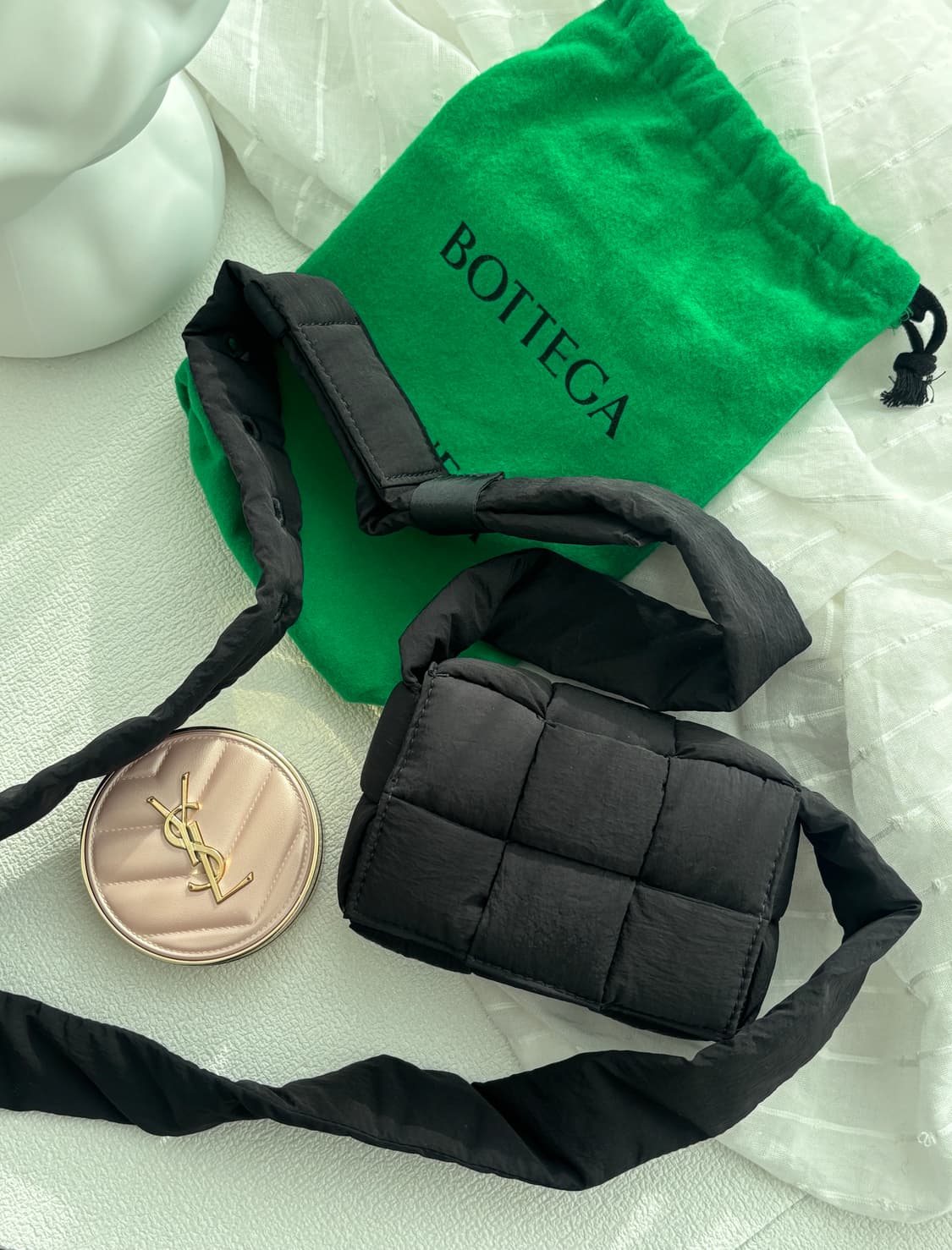 보테가베네타 패딩 카세트백 미니 상품이미지1