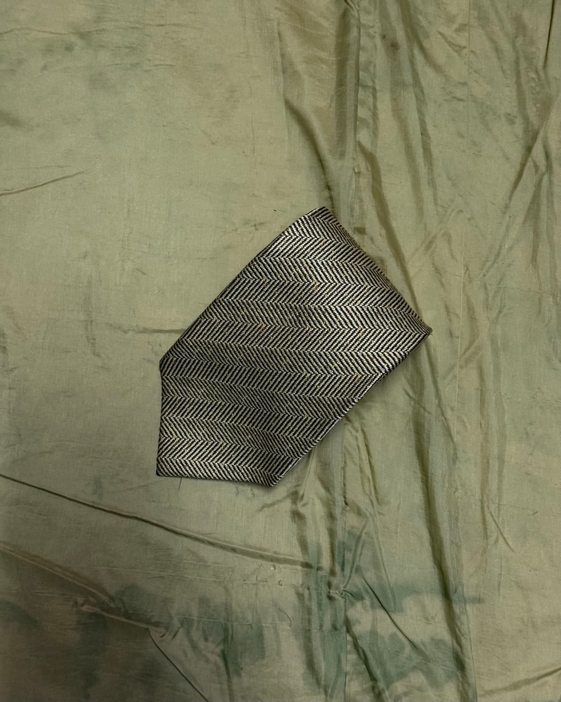 90‘s Nina Ricci 헤링본 패턴 실크 타이 상품이미지1