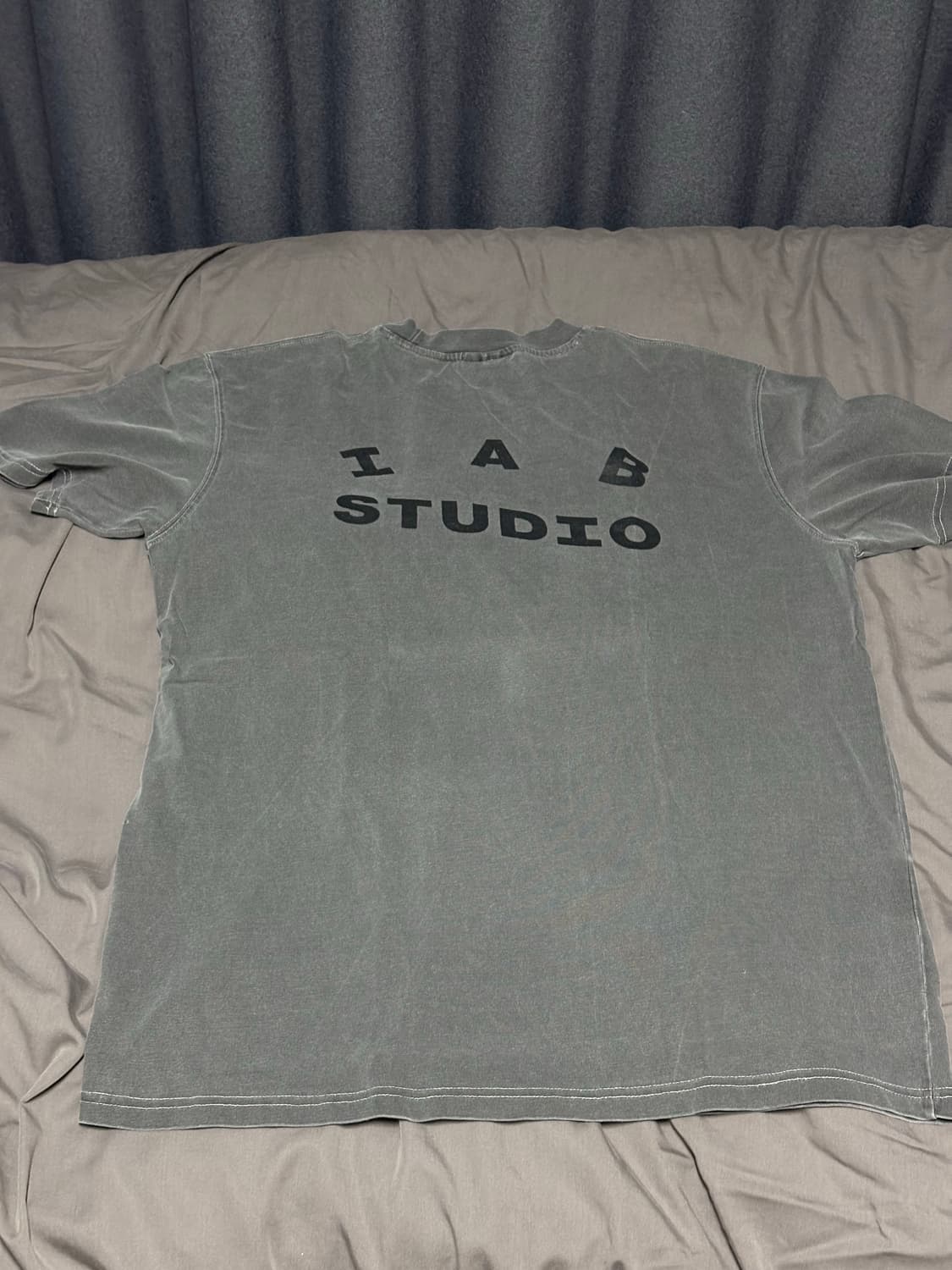 아이앱 스튜디오 피그먼트 티셔츠 블랙 상품이미지2