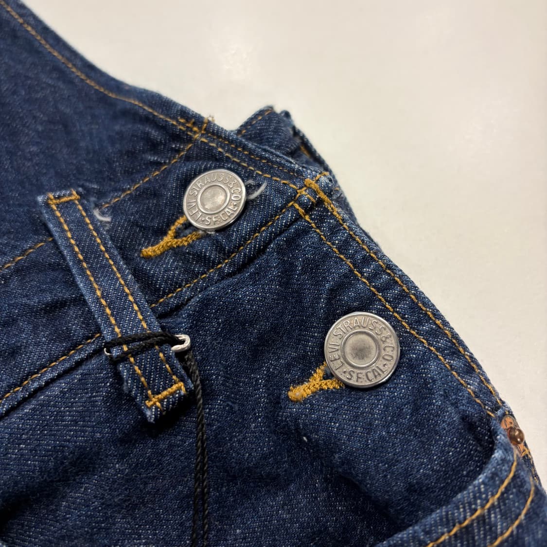 [S] 리바이스 우먼 레귤러 데님 멜빵바지 오버롤 B432 상품이미지4