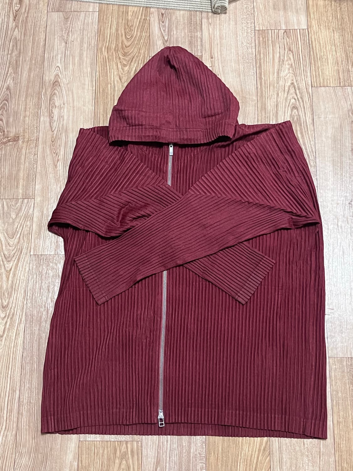 이세이미야케 옴므플리세 버건디 후드집업(4) 상품이미지2