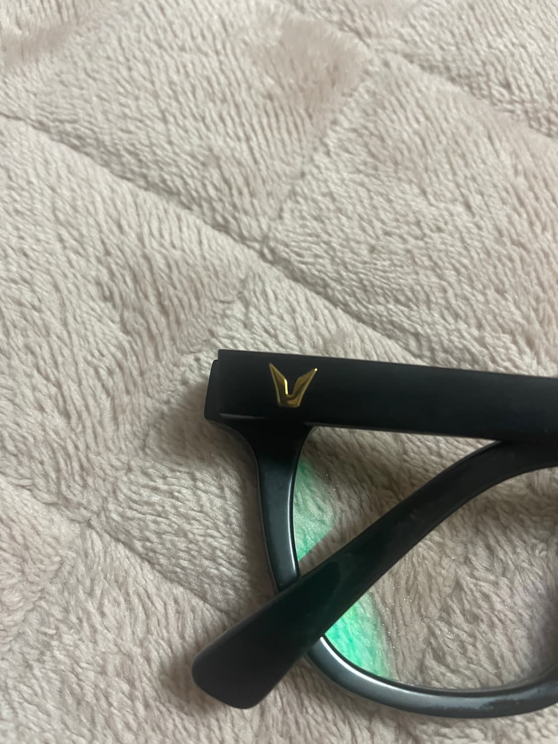 젠틀몬스터 금장 뿔테 안경  상품이미지4