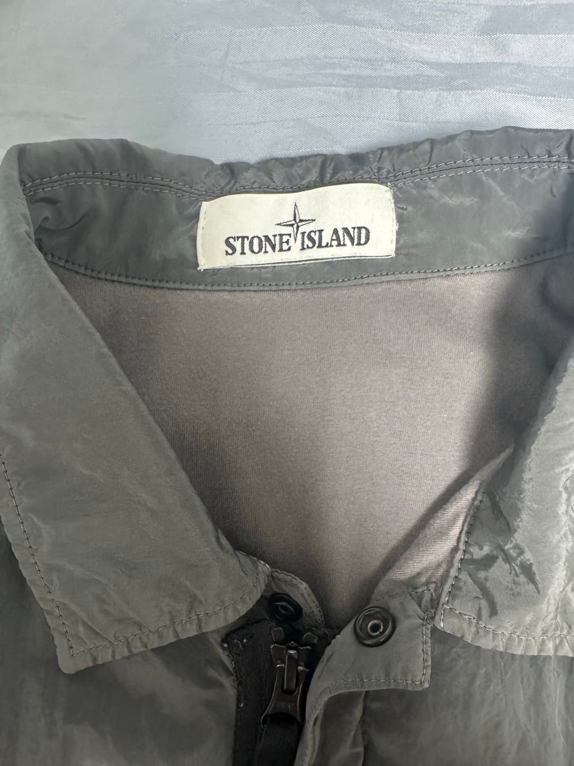 [XL] 17fw 스톤아일랜드 나일론메탈셔츠 그레이 상품이미지3