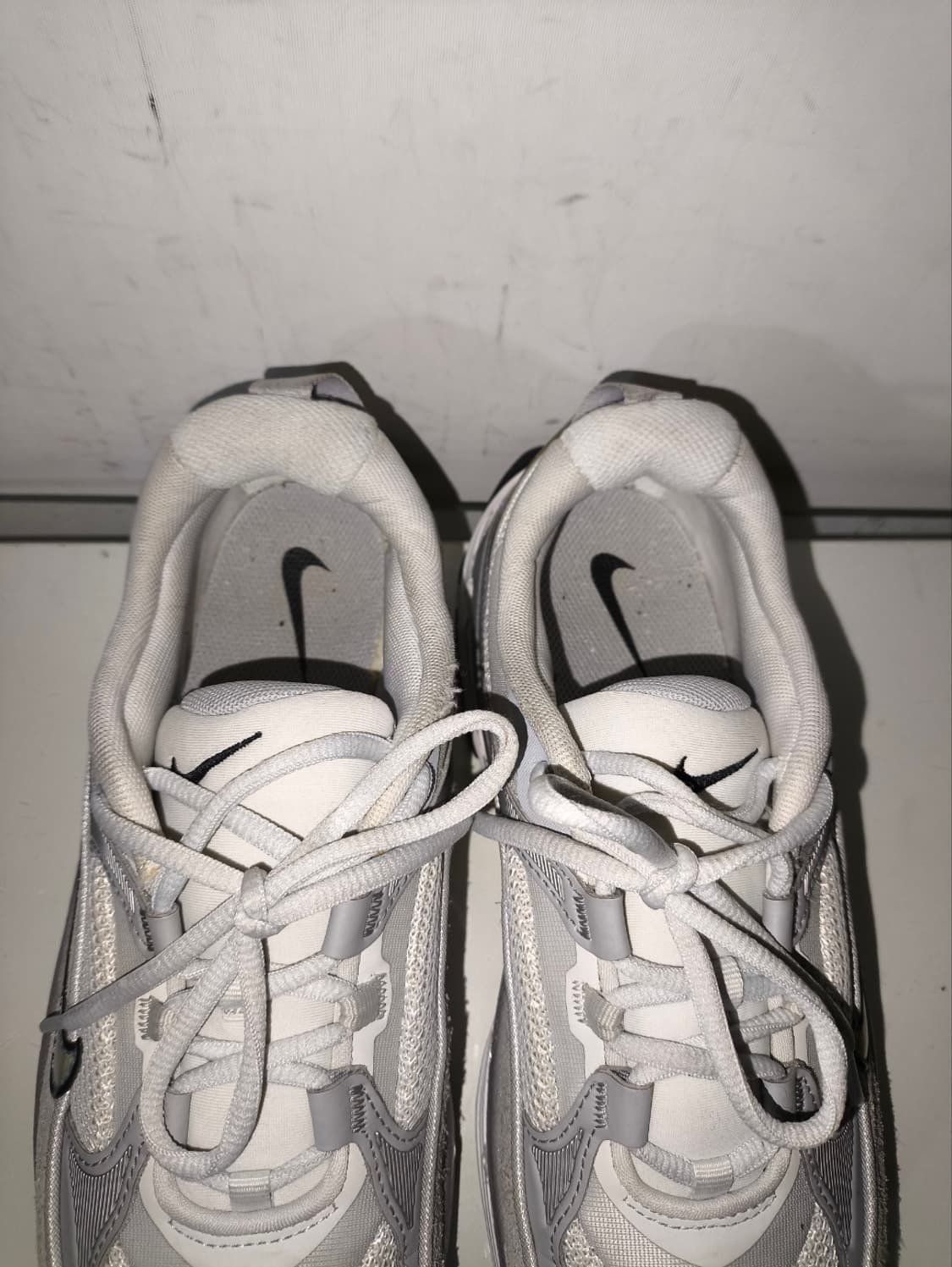 245mm 나이키 에어맥스 블리스 운동화 상품이미지5