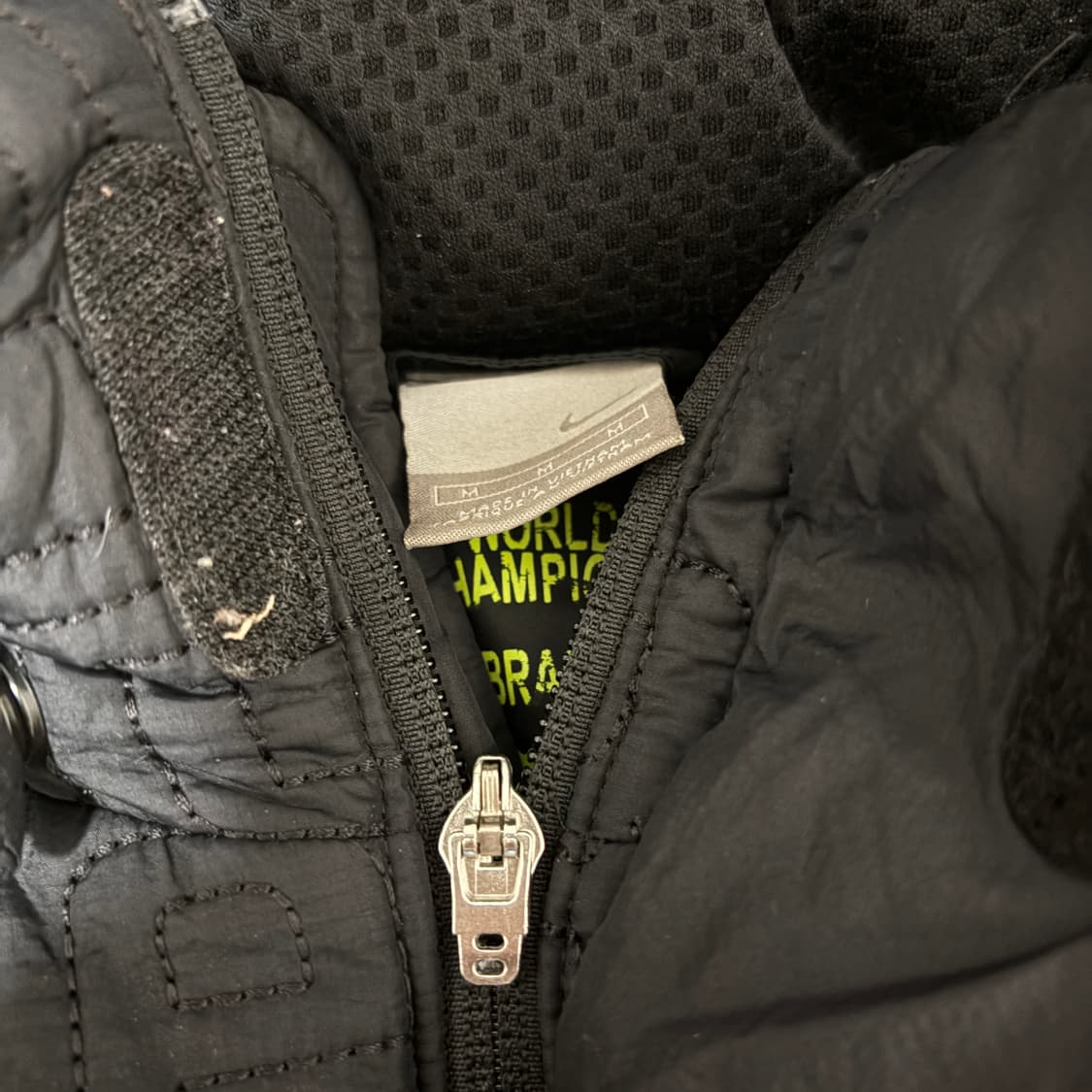 유일매물)나이키 00s 올드스쿨 브라질 월드컵 호나우드 패딩 상품이미지4