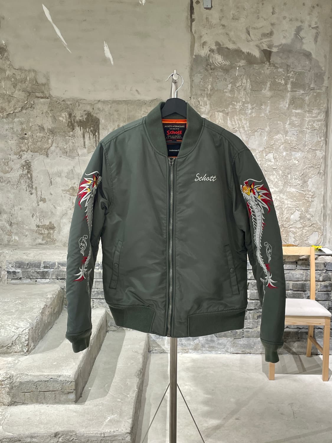 쇼트 x 앤더슨벨 카키 수베니어 드래곤 sb-13 봄버 자켓 상품이미지1