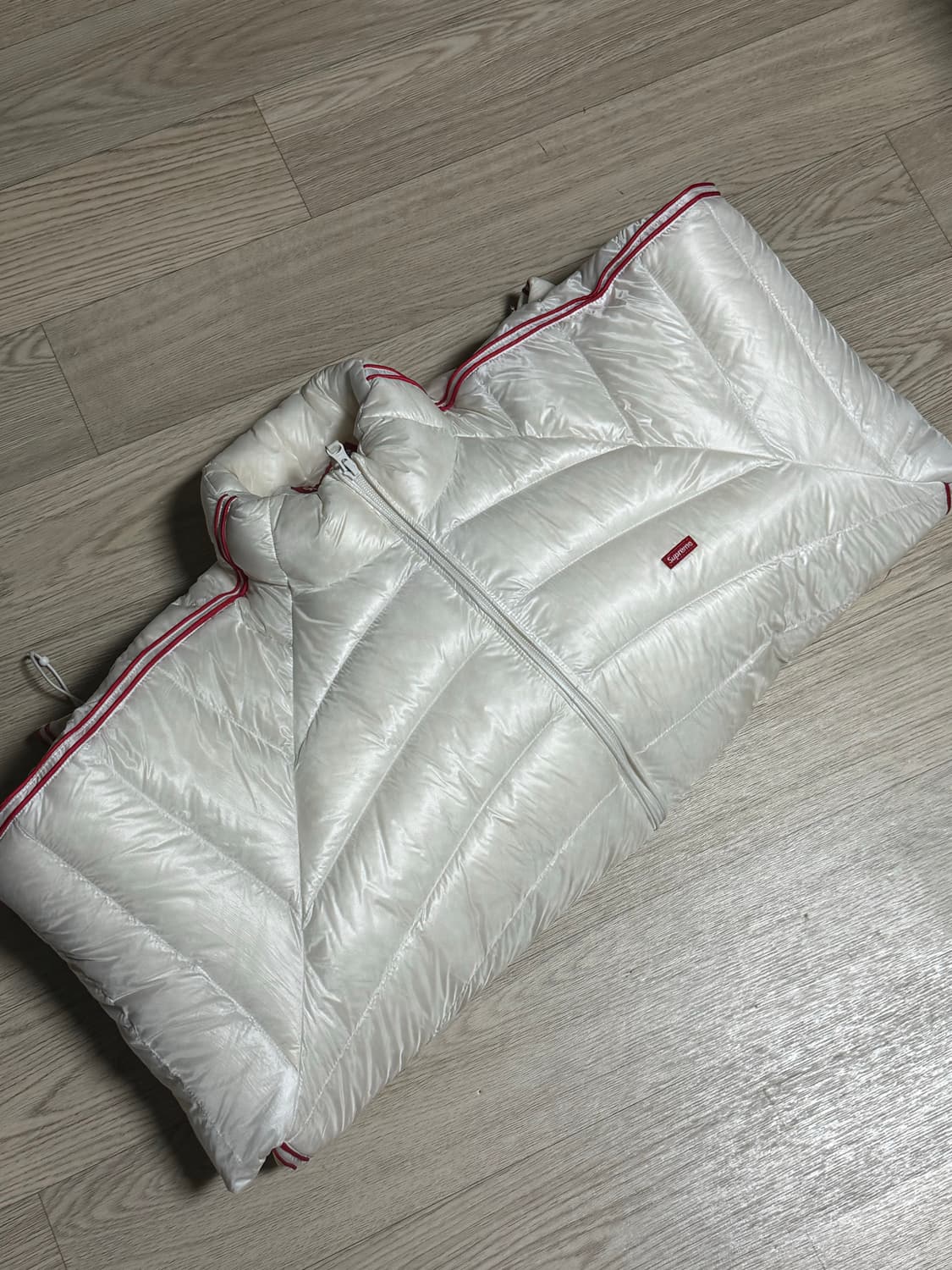 슈프림 마이크로 다운 자켓 화이트 경량패딩 상품이미지9