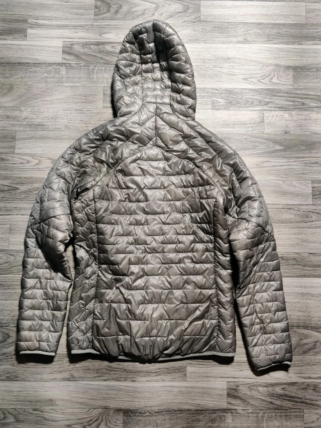 파타고니아 마이크로 퍼프 후디 자켓 포지 그레이 상품이미지8