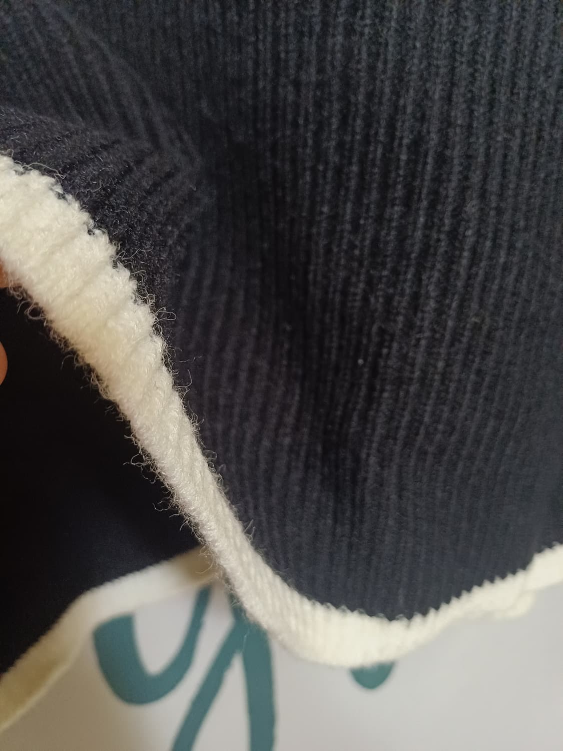 비지트인 뉴욕 터틀넥 루즈핏 니트티  상품이미지8