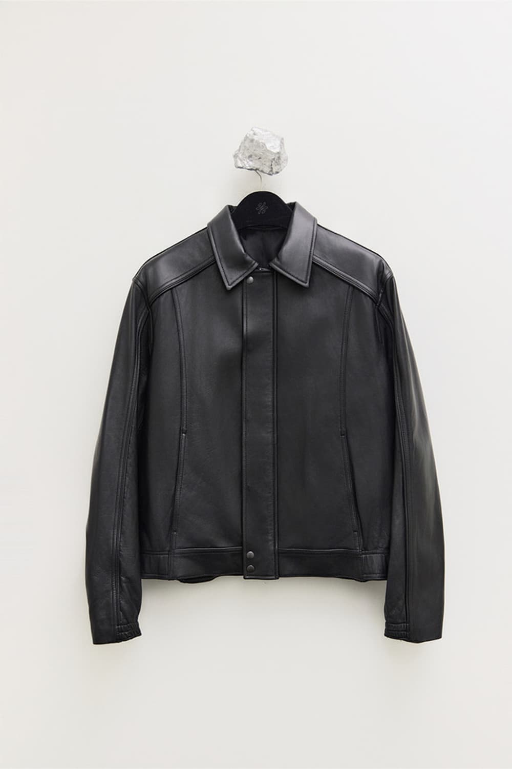 YOUTH 유스 레더 봄버 M (Moon) Leather Bomber 상품이미지1