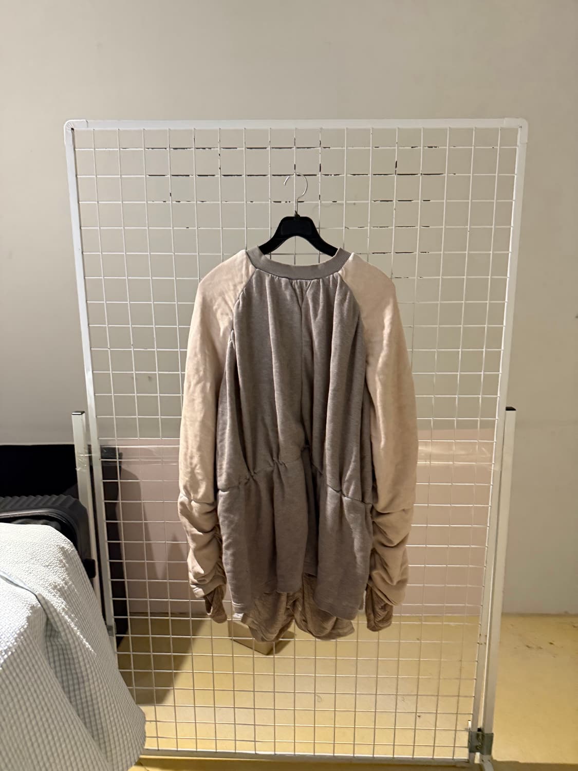 y/project 맨투맨 팝니다 상품이미지1