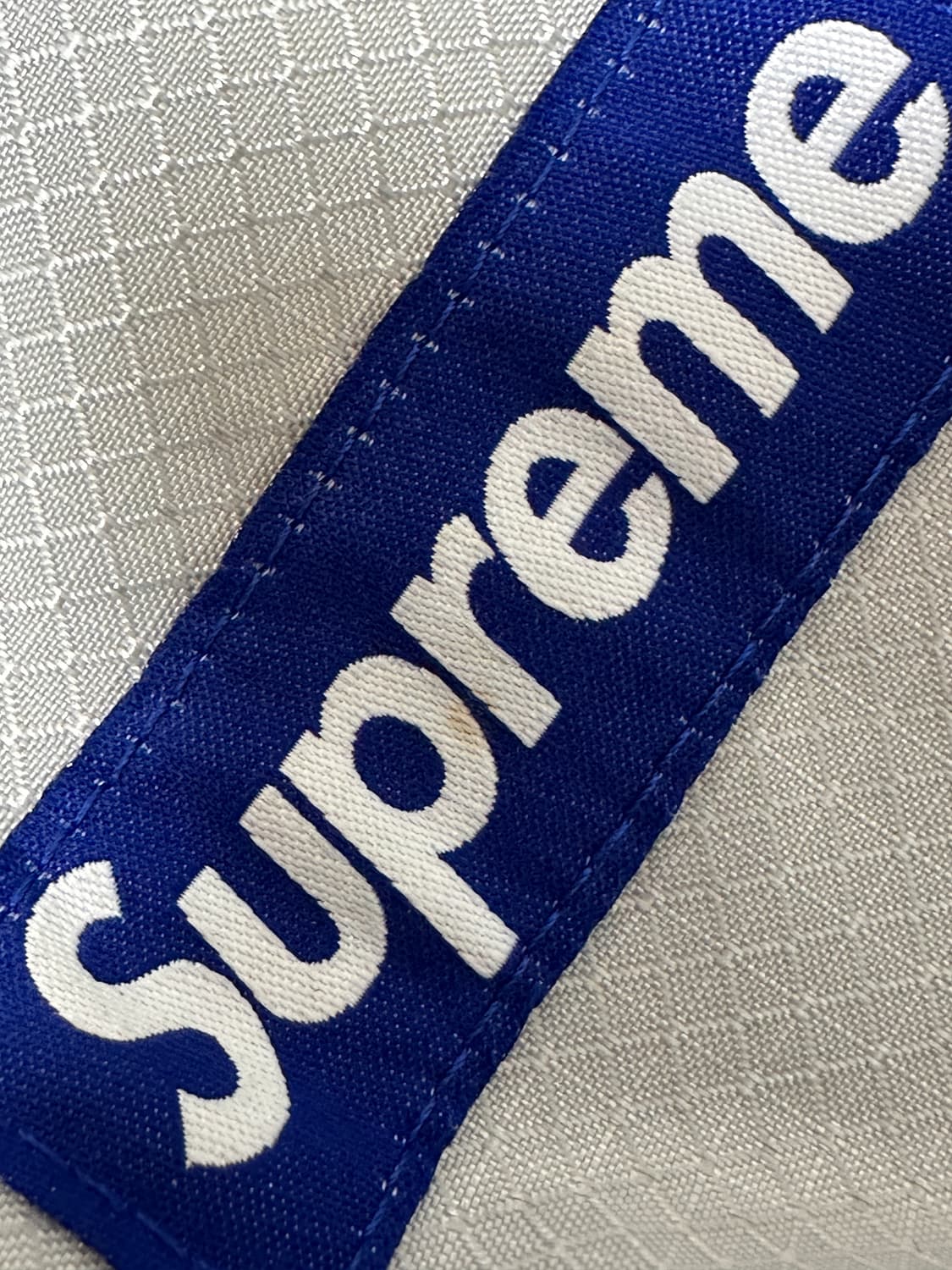 슈프림 22ss 슈프림 백팩 실버  상품이미지5