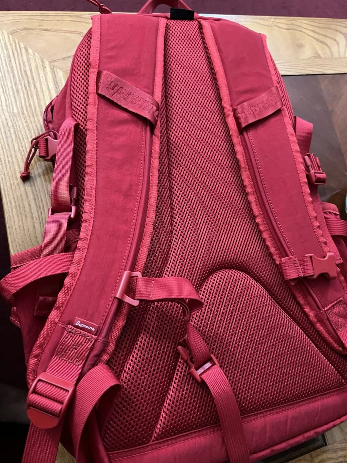 20FW 슈프림 백팩 다크 레드 상품이미지4