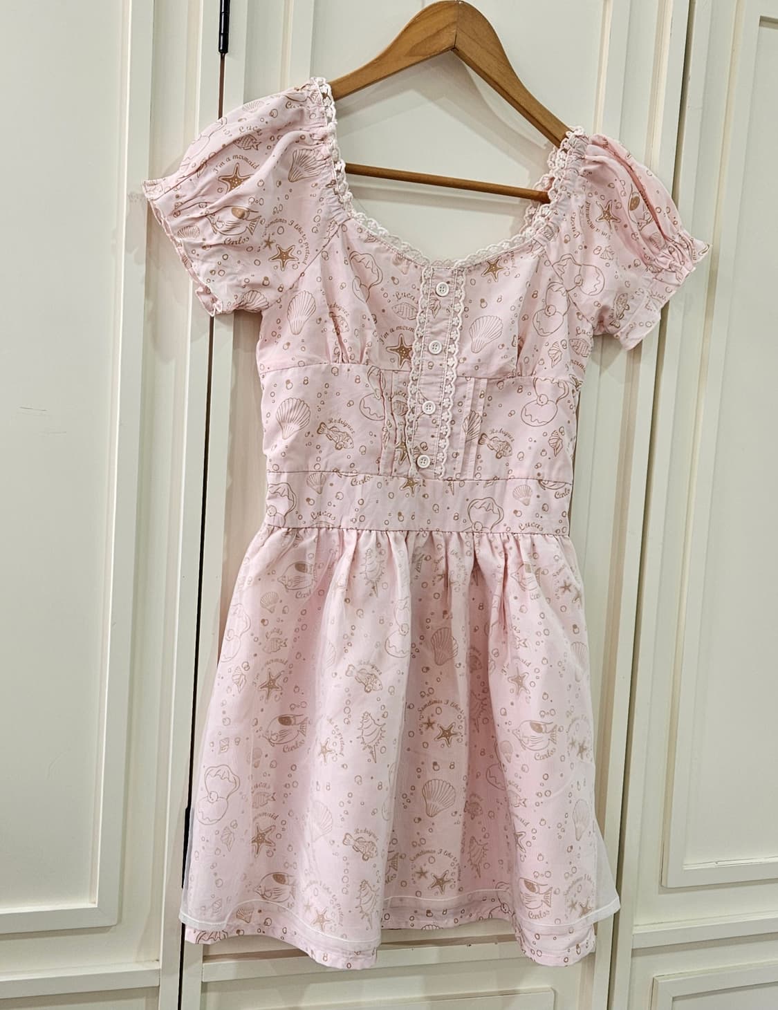 펜더리(Penderie) 머메이드 프린트 퍼프 원피스 상품이미지2