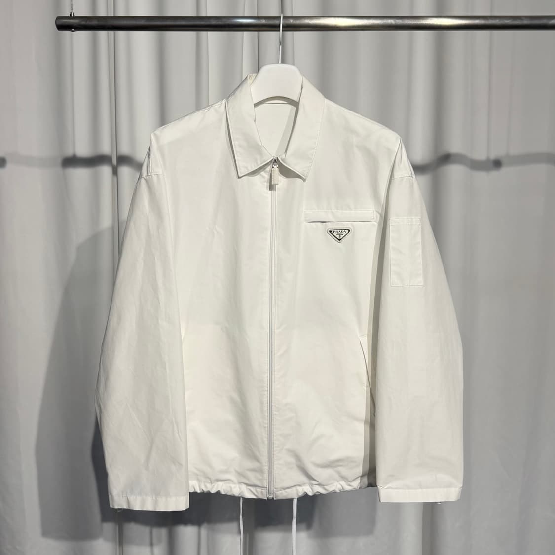 [정품] 프라다 테크니컬 포플린 자켓 sgn889 오버핏L사이즈 상품이미지1