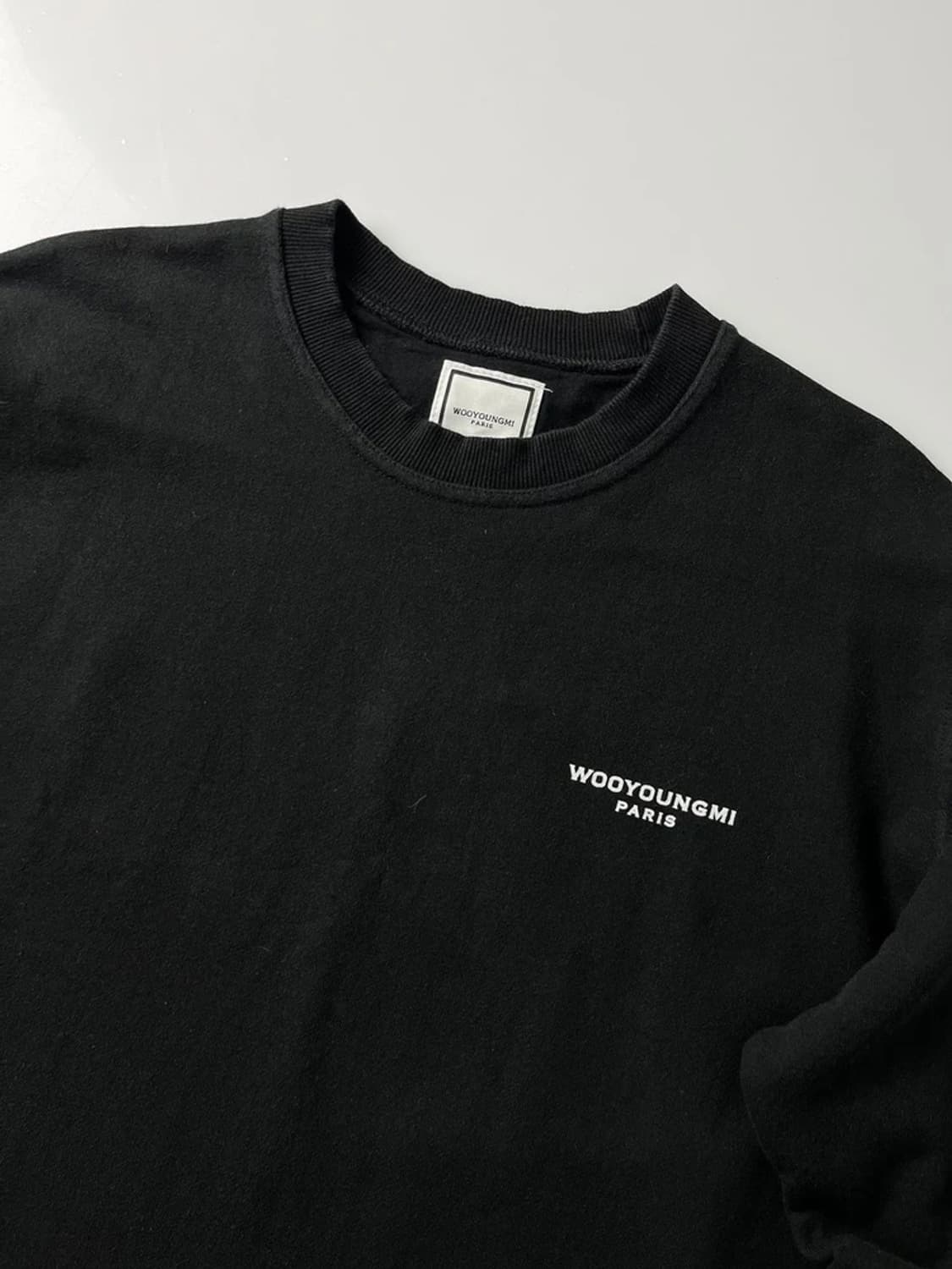 우영미 20FW 플라워 백로고 스웨트셔츠 PN3448 상품이미지3