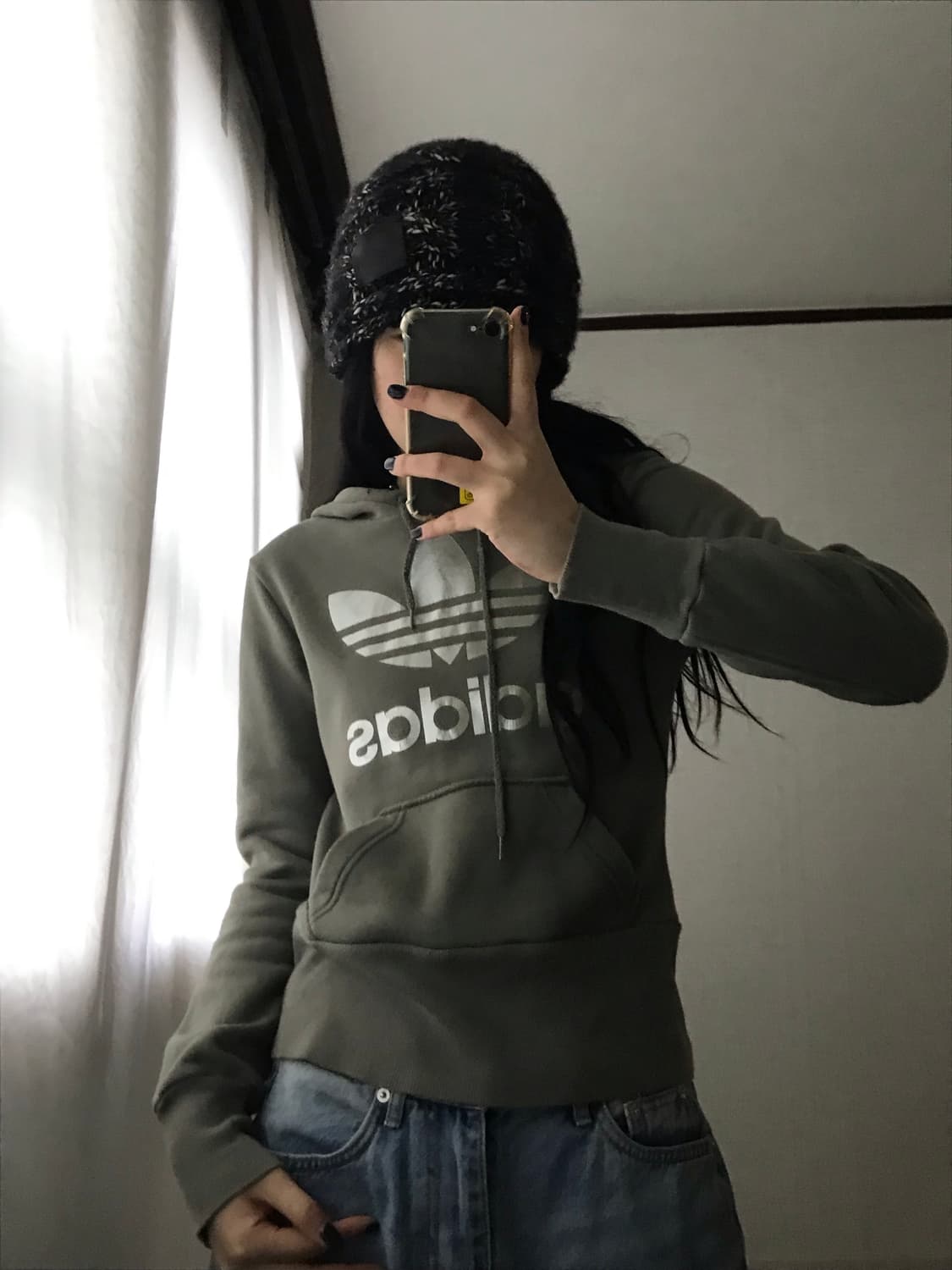 아디다스 카키 실버 후드티 상품이미지1