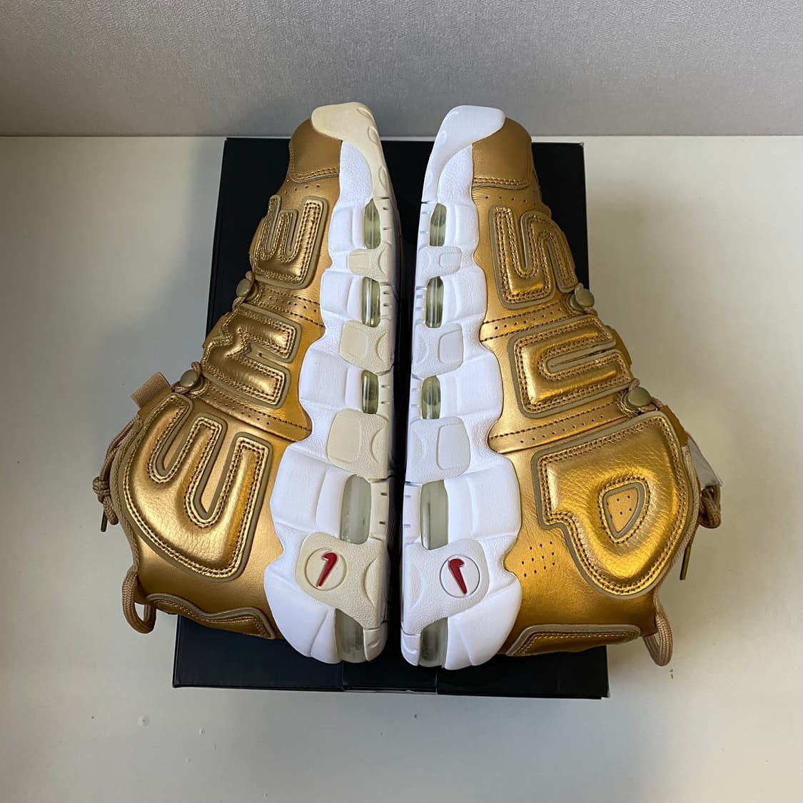 [270] 17SS 슈프림 나이키 에어 모어 업템포 골드 상품이미지5