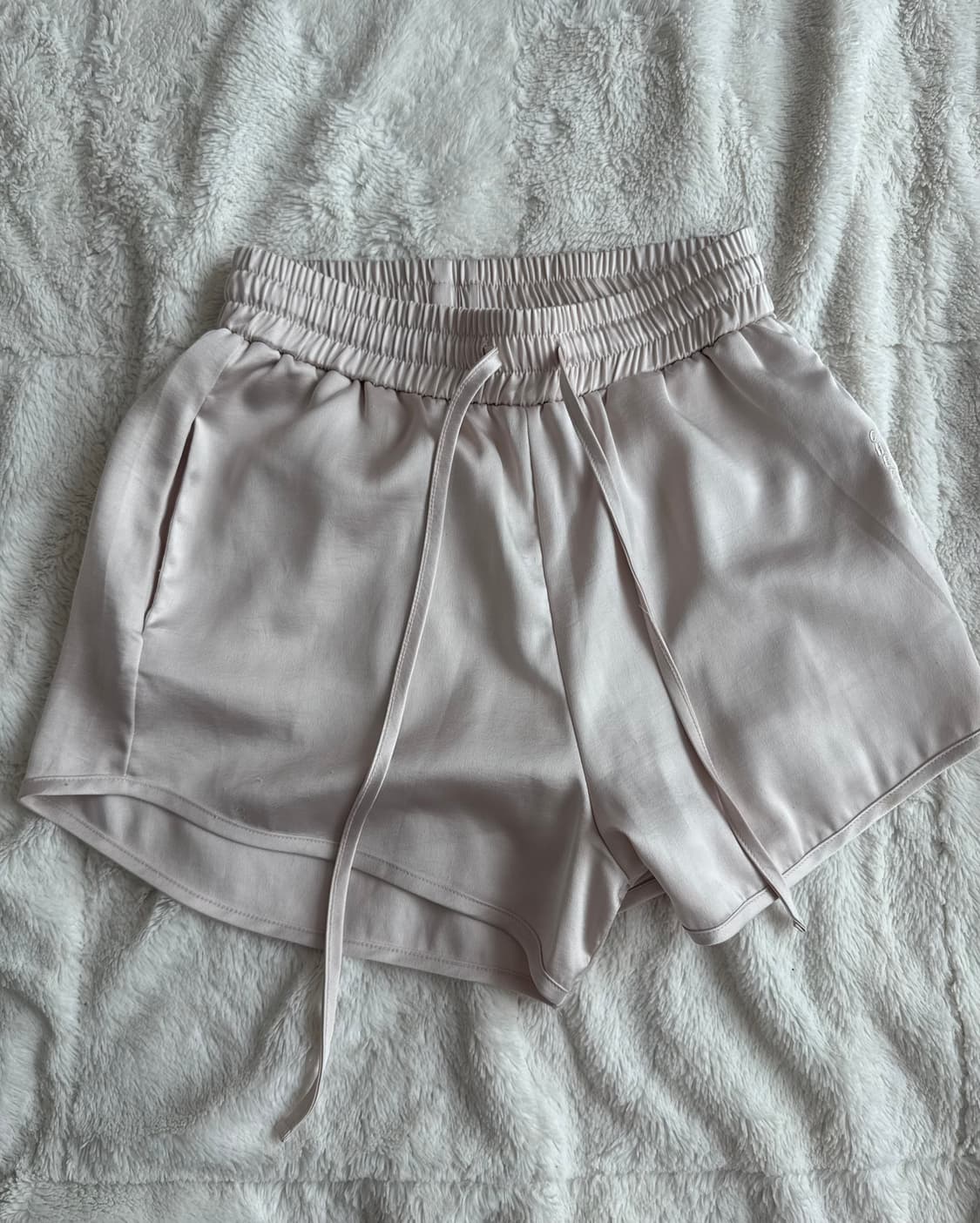 체리퀴리 새틴 팬츠 상품이미지1