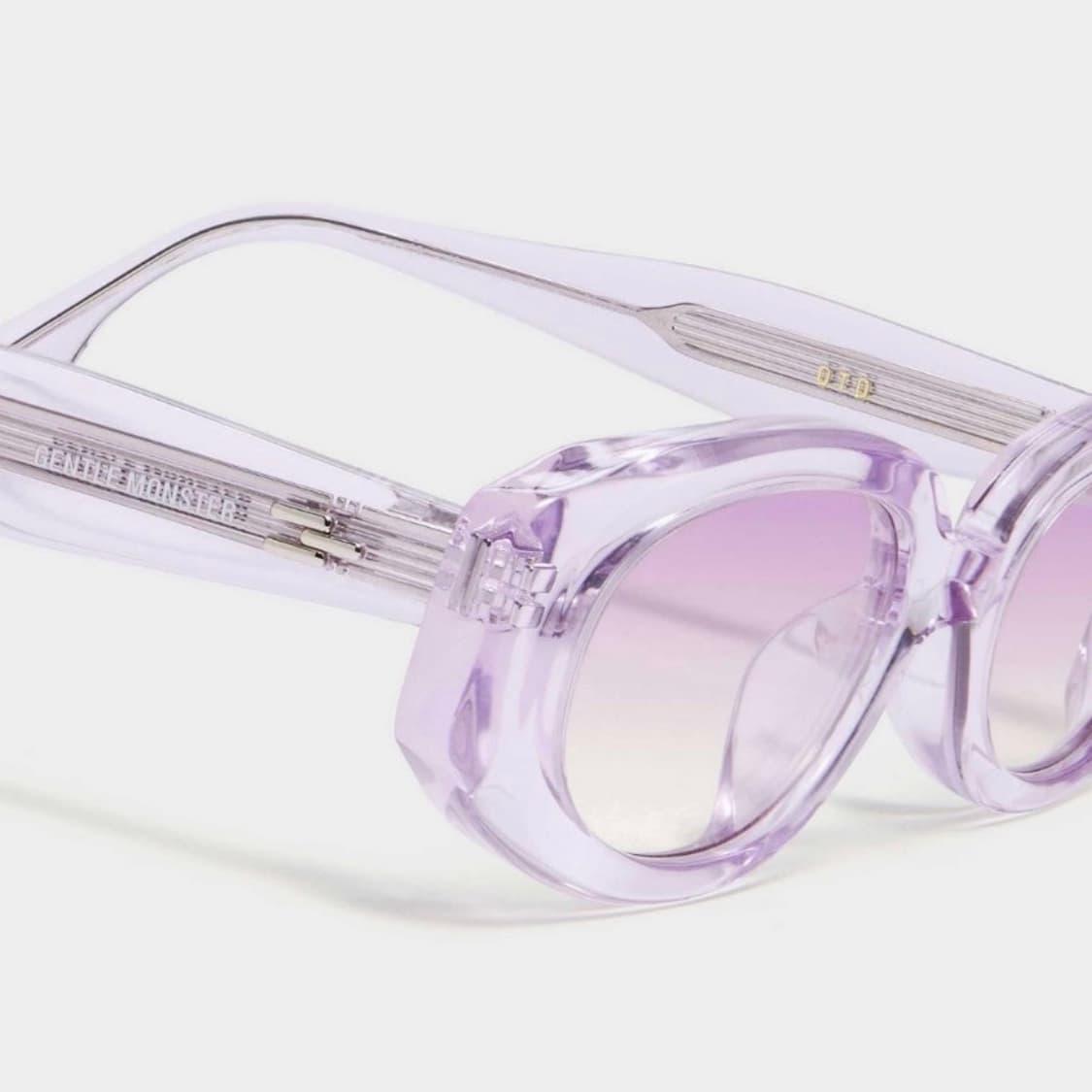 젠틀몬스터 오토 vc5 뉴진스 다니엘 착용 상품이미지3