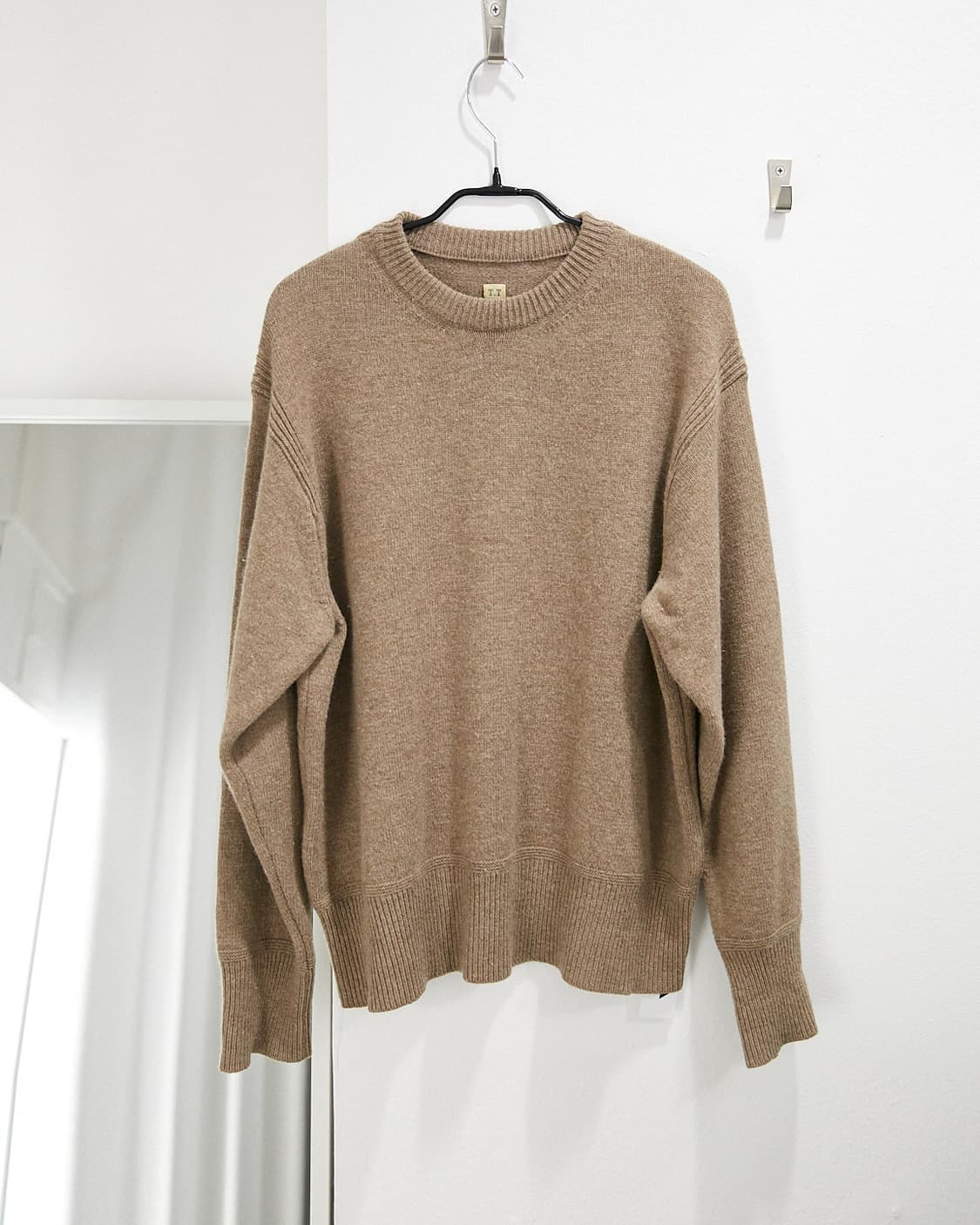 Taiga Takahashi Sweater 상품이미지1