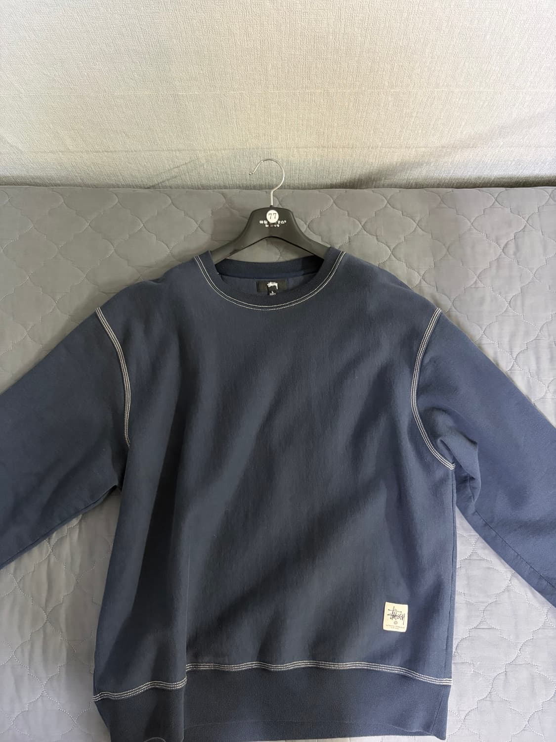 스투시 스티치 맨투맨 상품이미지1