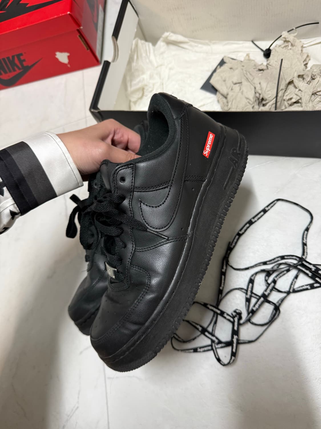 Nike x Supreme Air Force 1 Black W245 상품이미지3