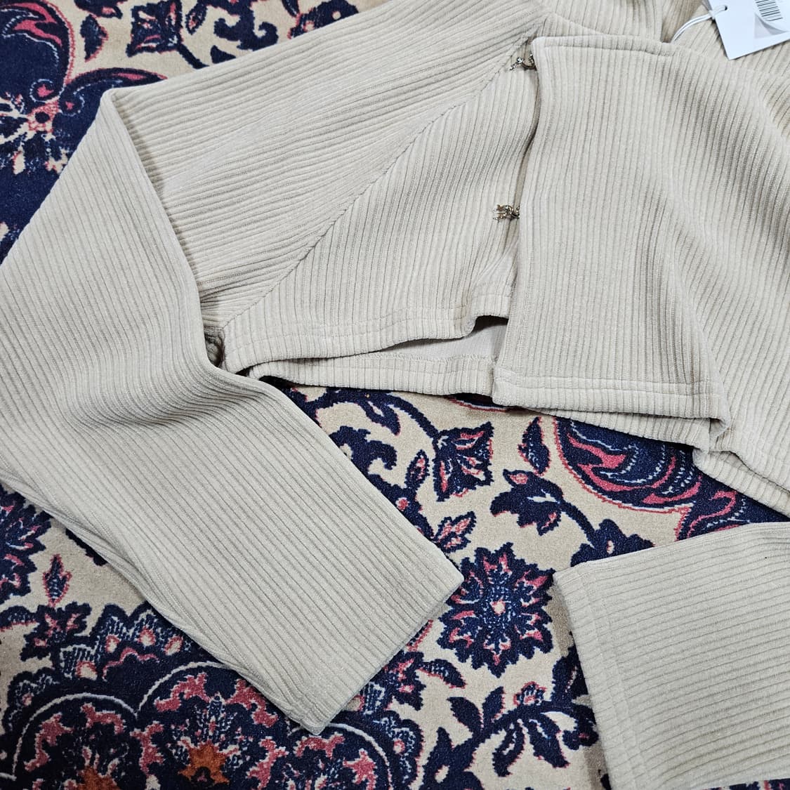 (새상품)데비어퍼(DEBBY UPPER) BEBETO 후드 크롭자켓 상품이미지6