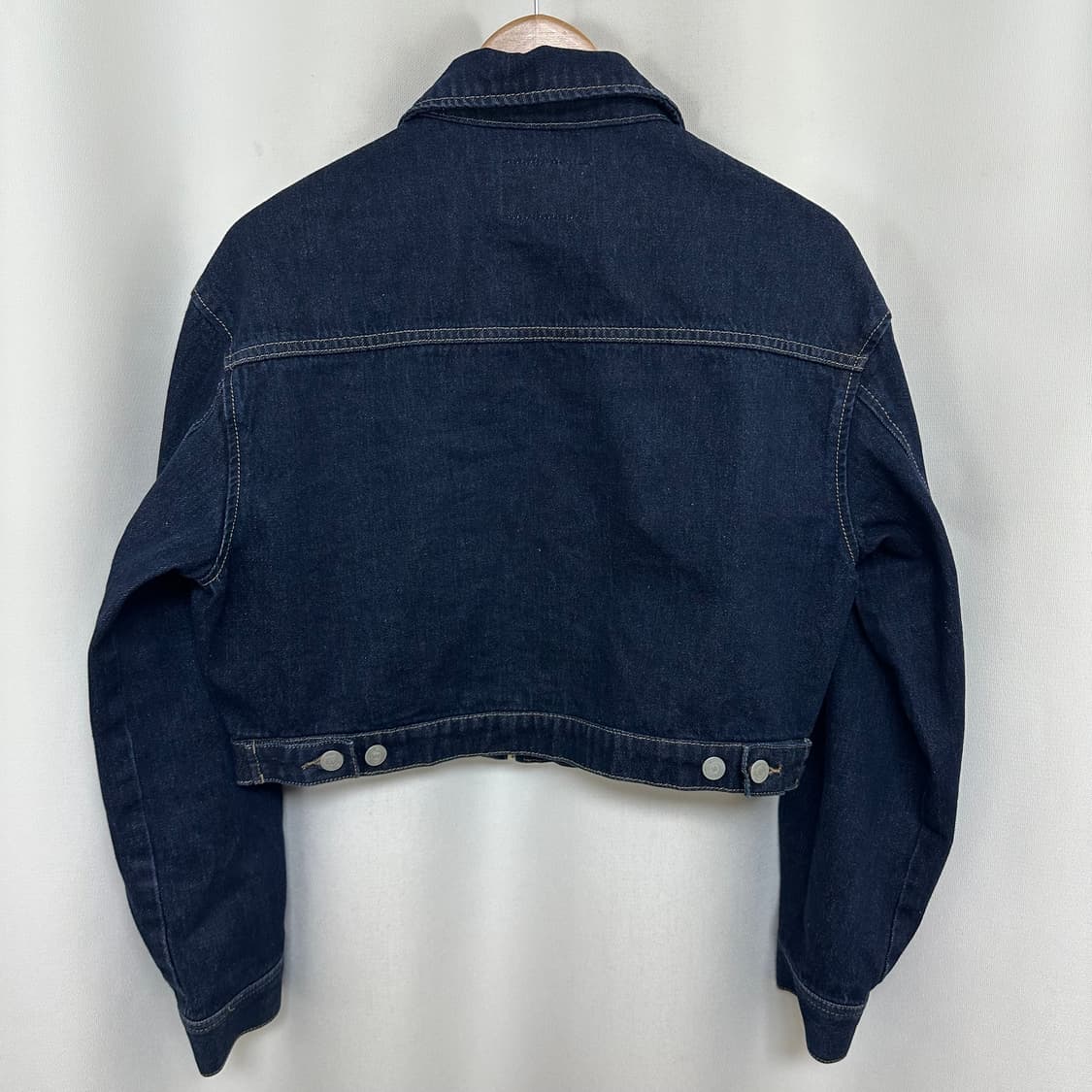   무신사스탠다드 여자 크롭 데님 청자켓 M 상품이미지6