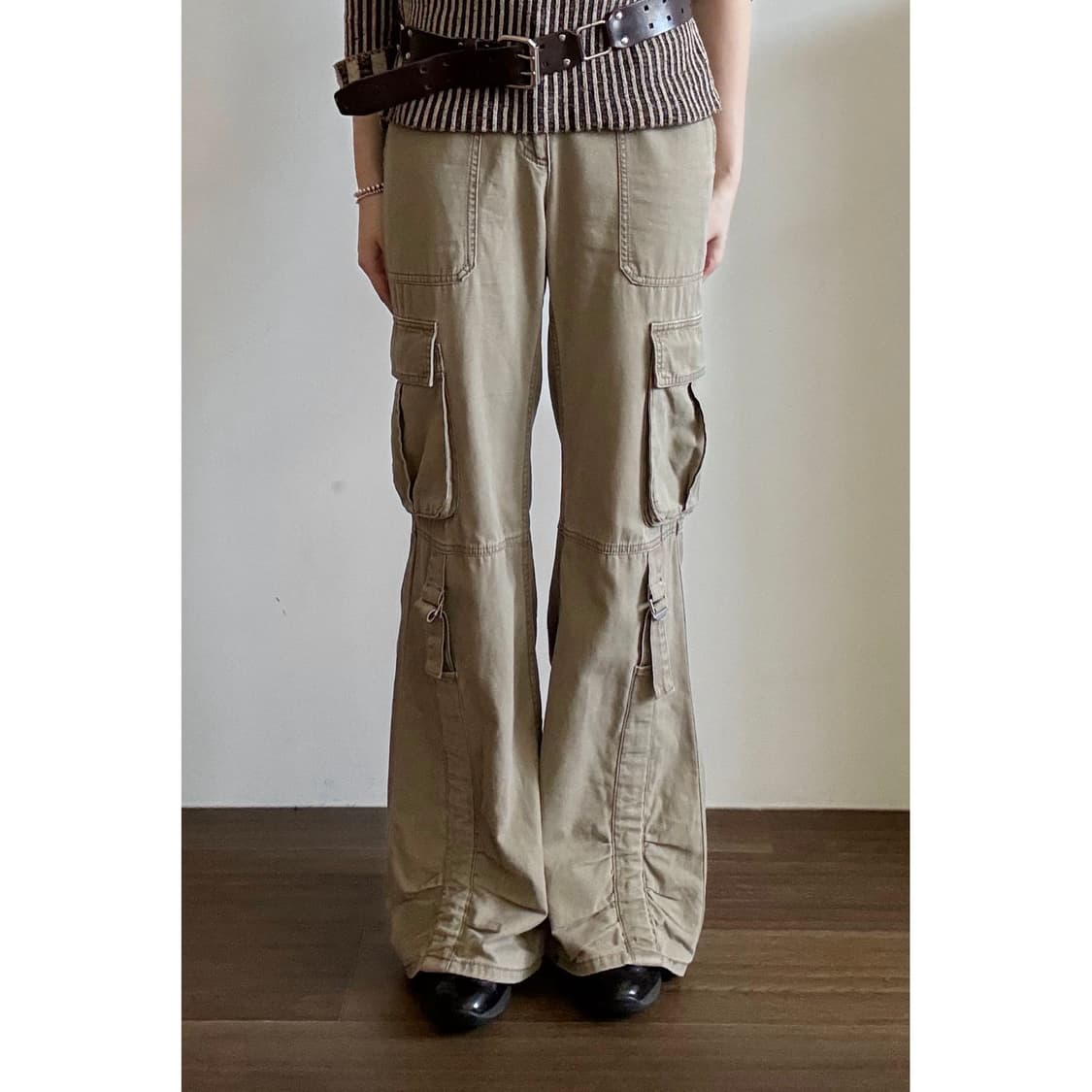 Sly Beige Cargo Pants 상품이미지1