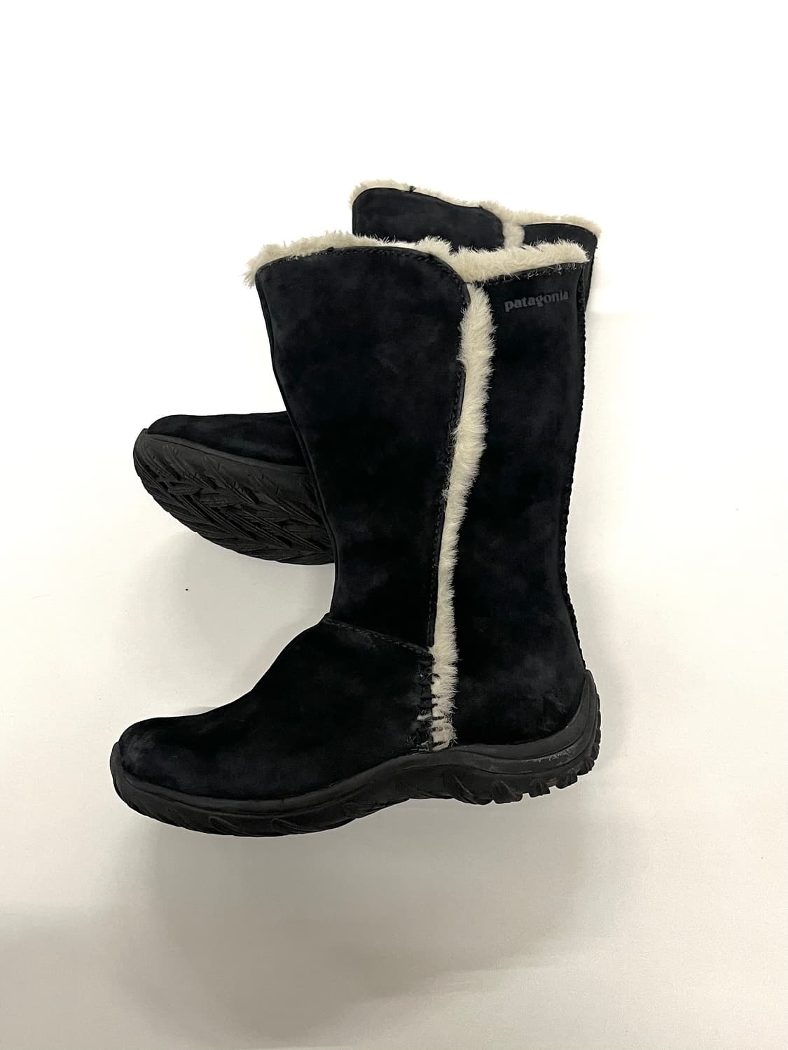 파타고니아 무스탕 퍼 시어링 루가노 부츠 상품이미지1