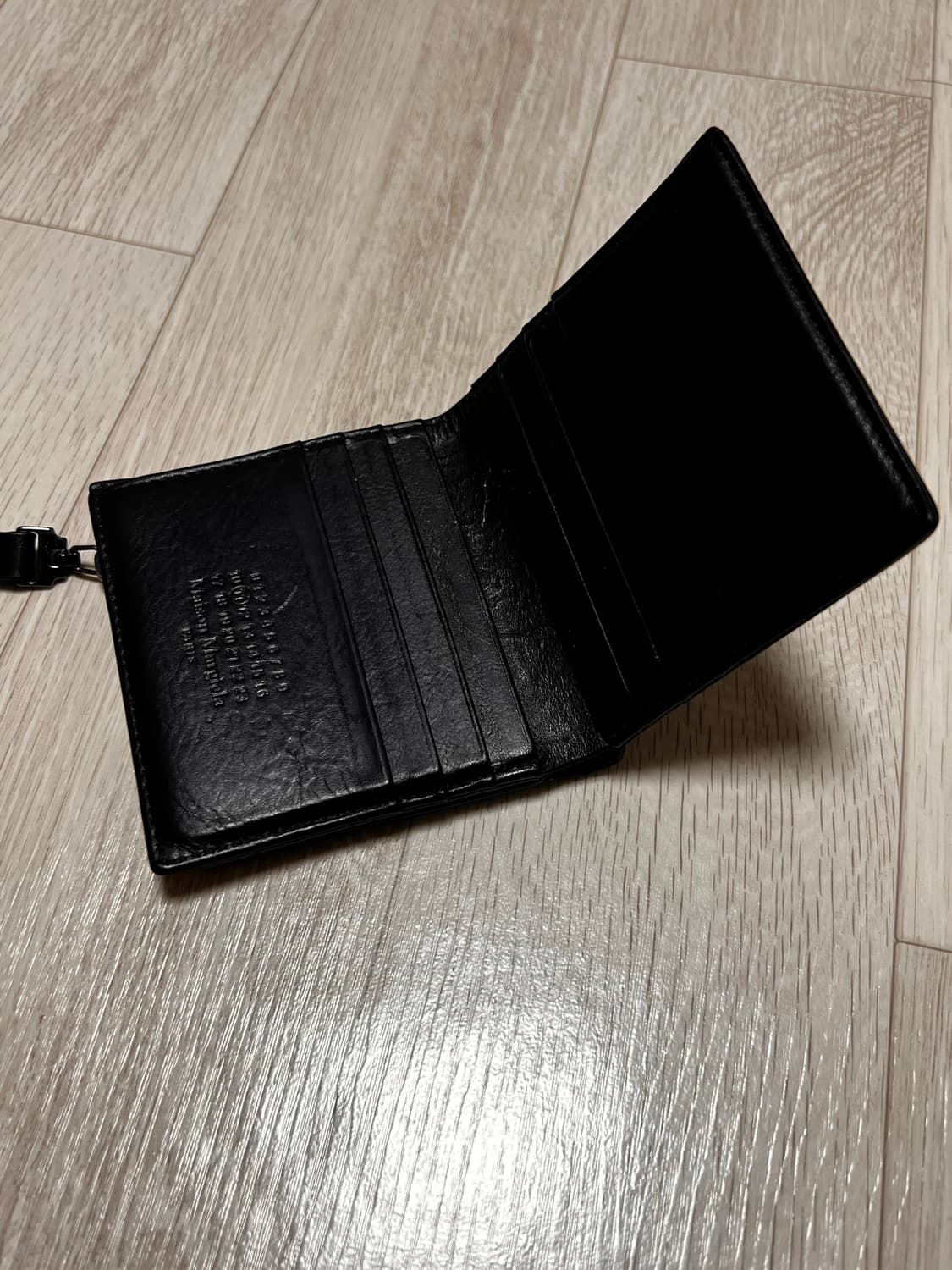 메종 마르지엘라 블랙 가죽 반지갑 상품이미지2