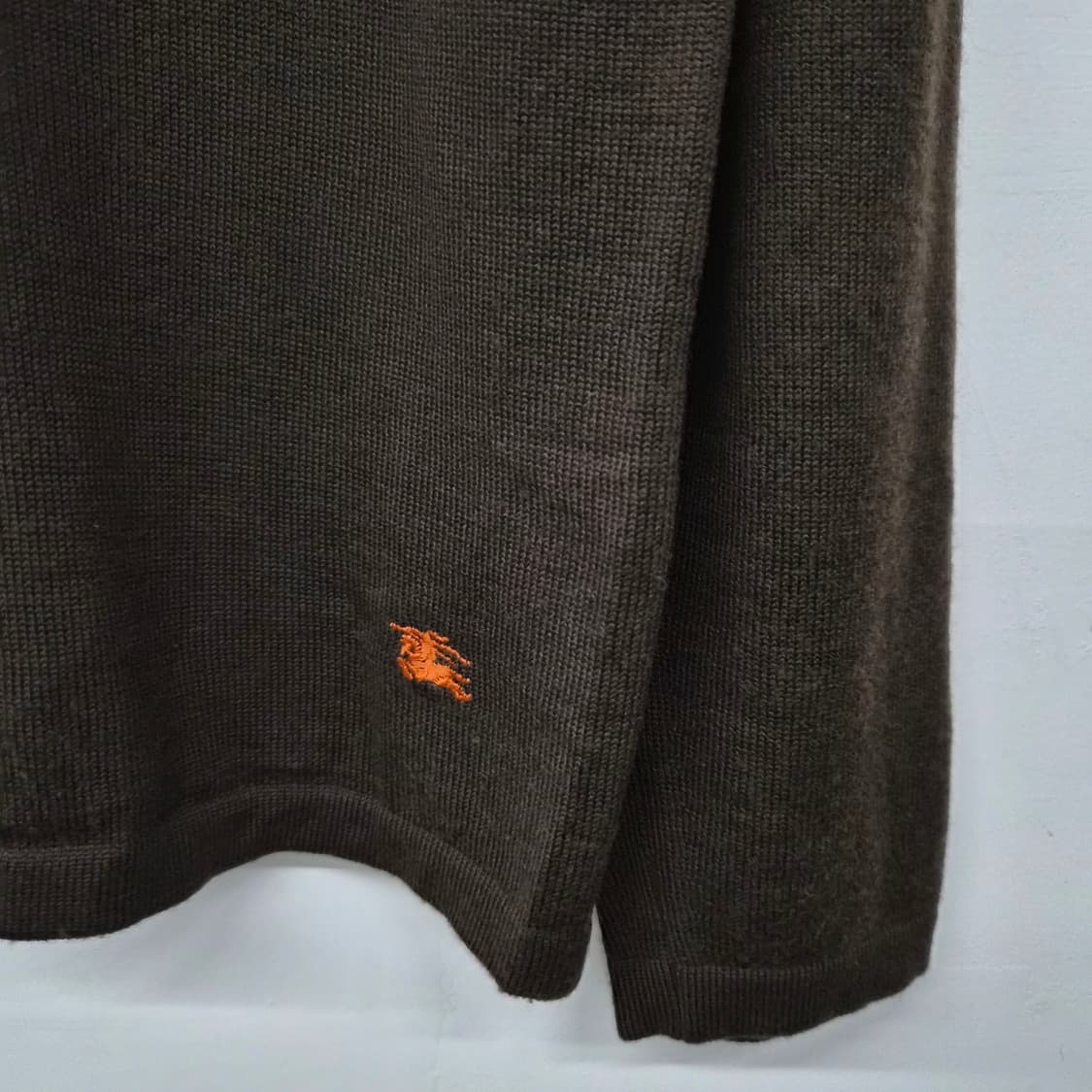 버버리 브라운 라운드넥 니트 여성 XS 상품이미지2