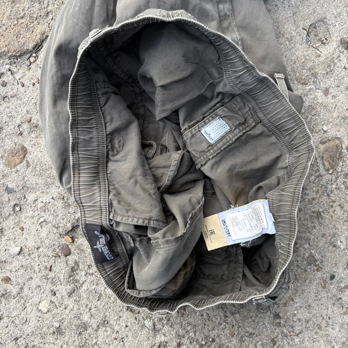 스톤아일랜드 쉐도우 프로젝트 올리브 카고 팬츠 상품이미지10