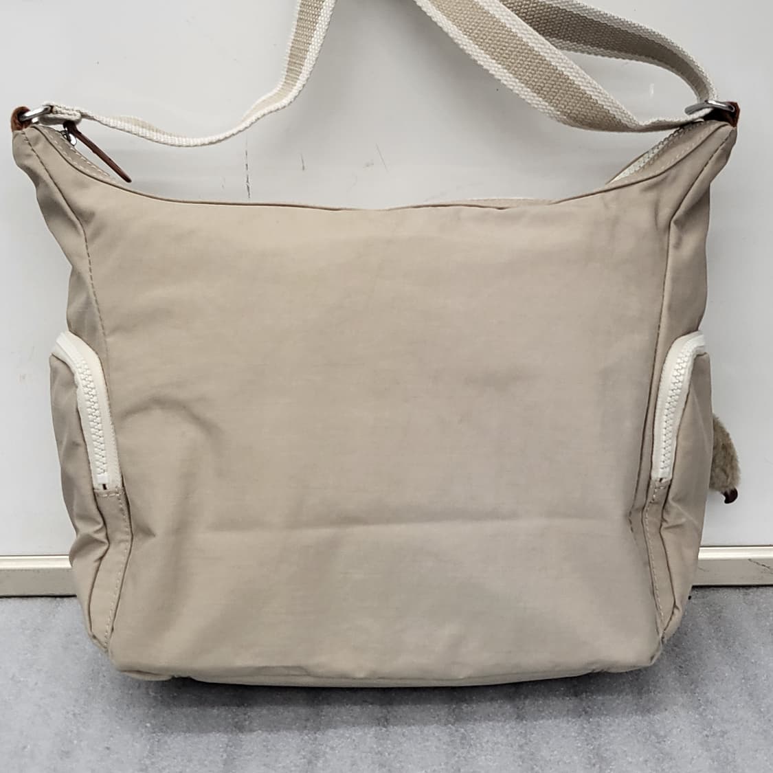 상태좋은 키플링 LIESBETH 크로스백 베이지 37x27x14cm 상품이미지6