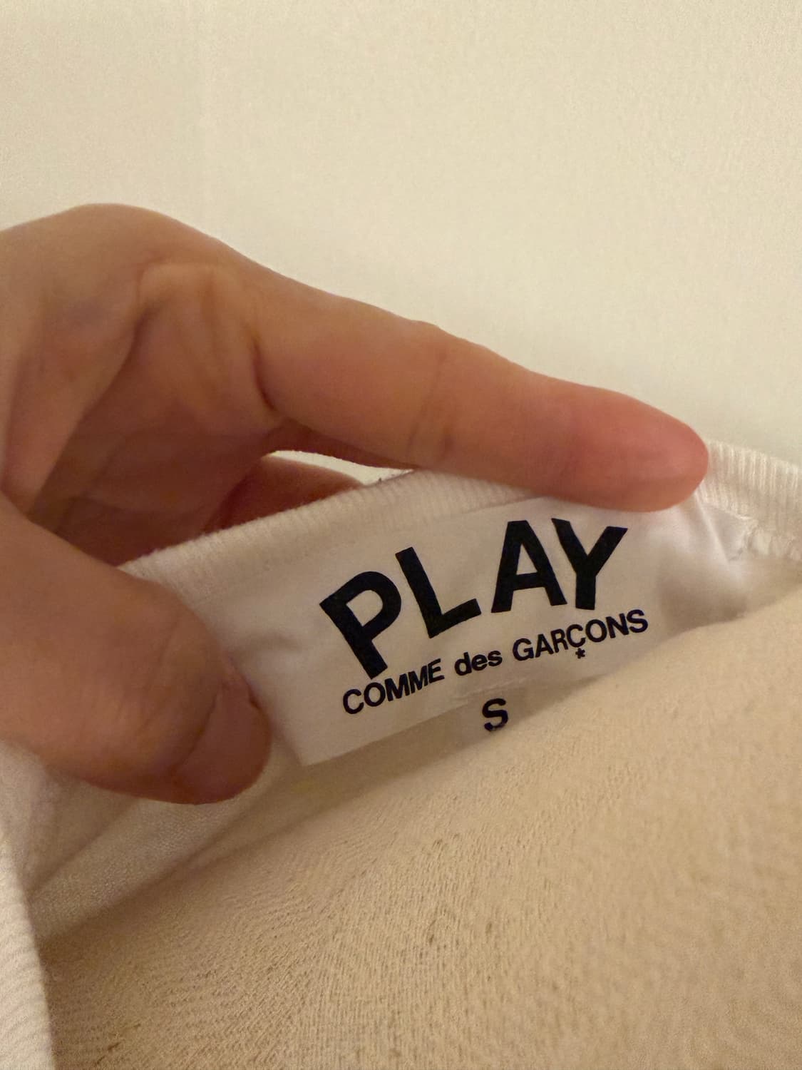 꼼데가르송 블랙로고 반팔티 상품이미지5