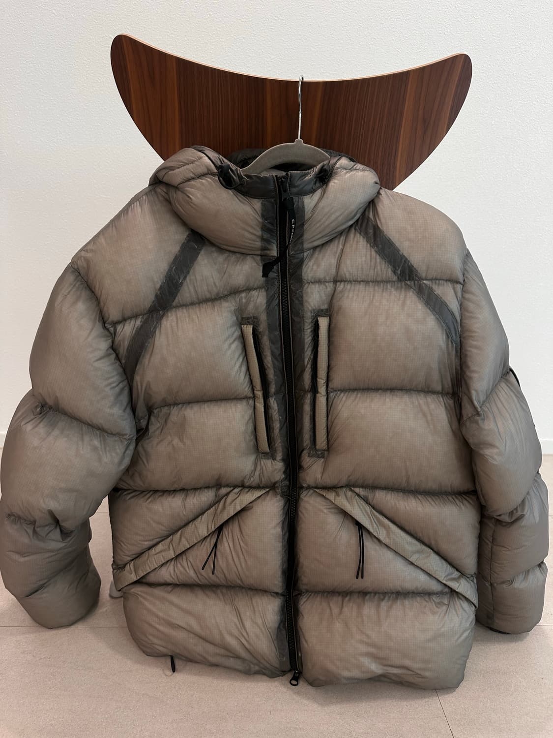 cp company 디디쉘패딩 그레이 XL 상품이미지5