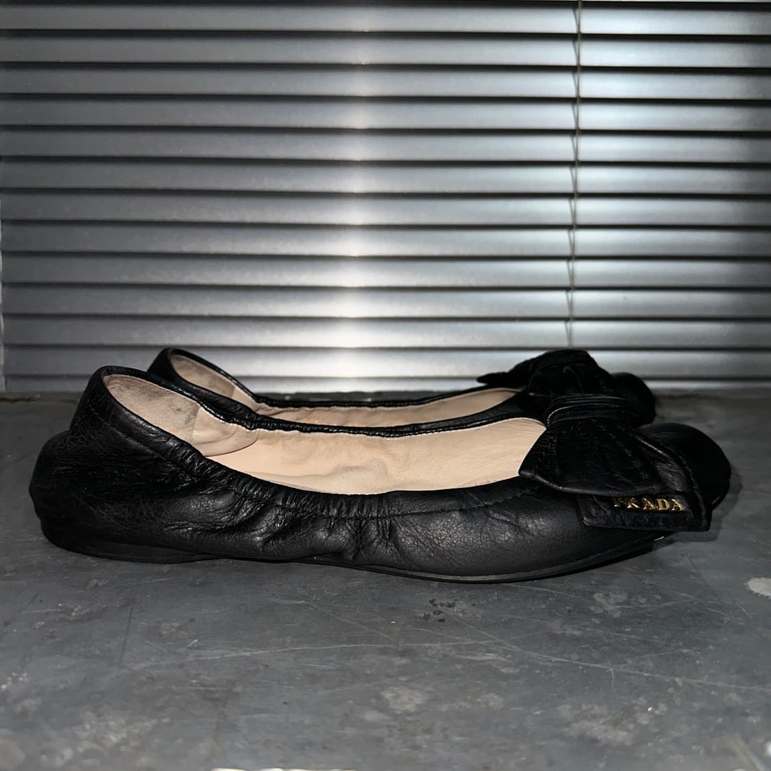 00s 프라다 스포츠 가죽 리본 플랫 슈즈 상품이미지4