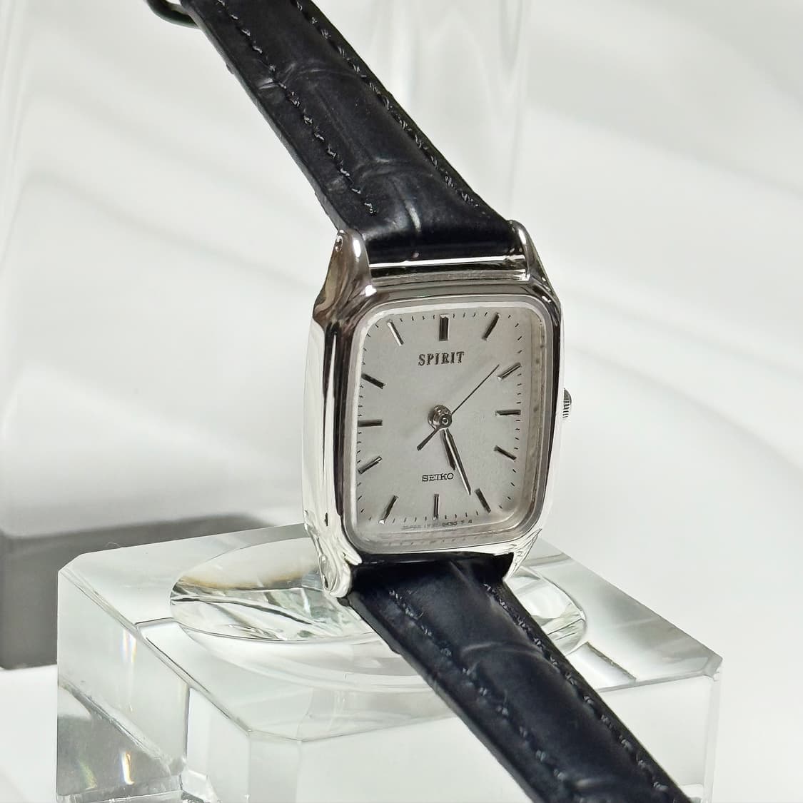 90s 빈티지 세이코 스피릿 실버 쿠션 스퀘어 워치 상품이미지4