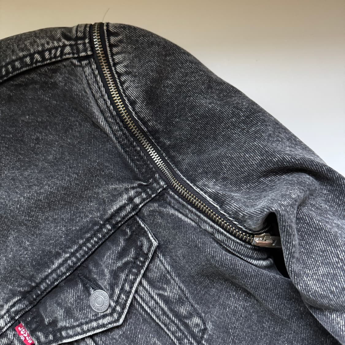 리바이스 지퍼 디테일 데님자켓 블랙 상품이미지2