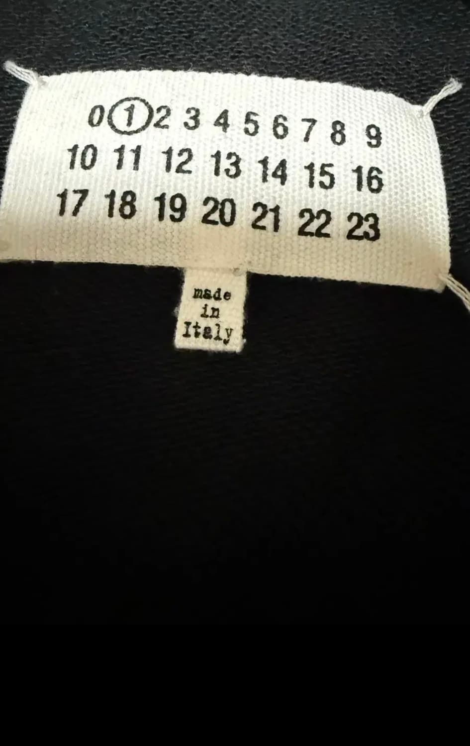 마르지엘라 블랙 맨투맨 상품이미지5