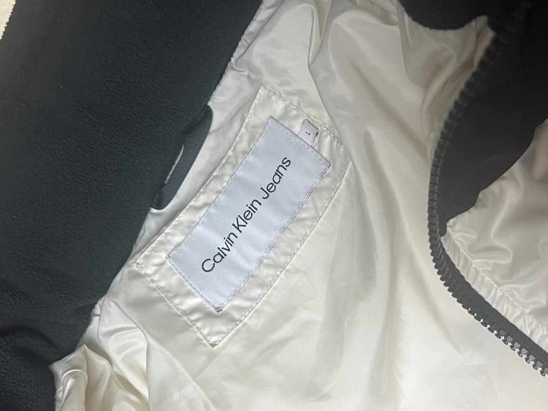 캘빈클라인 진스 화이트 패딩 상품이미지5