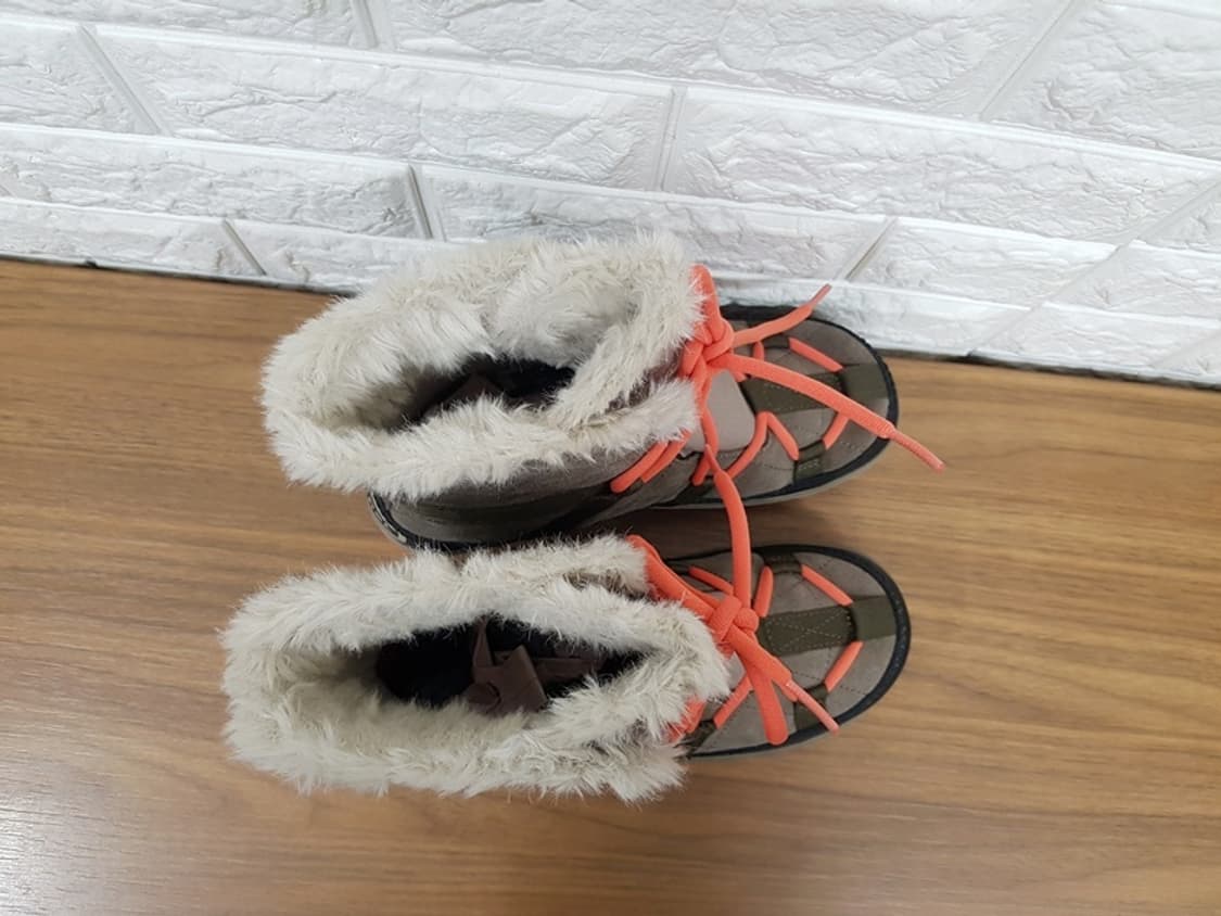 쏘렐 양털 부츠 여성250 (글레이시 익스플로러 쇼트) 상품이미지3