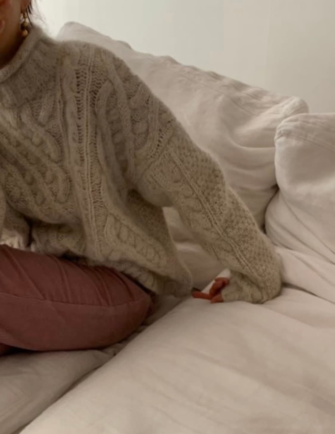 Mone ribbonbit 모네 리본빛 브렛 타기젠 스웨터 상품이미지2