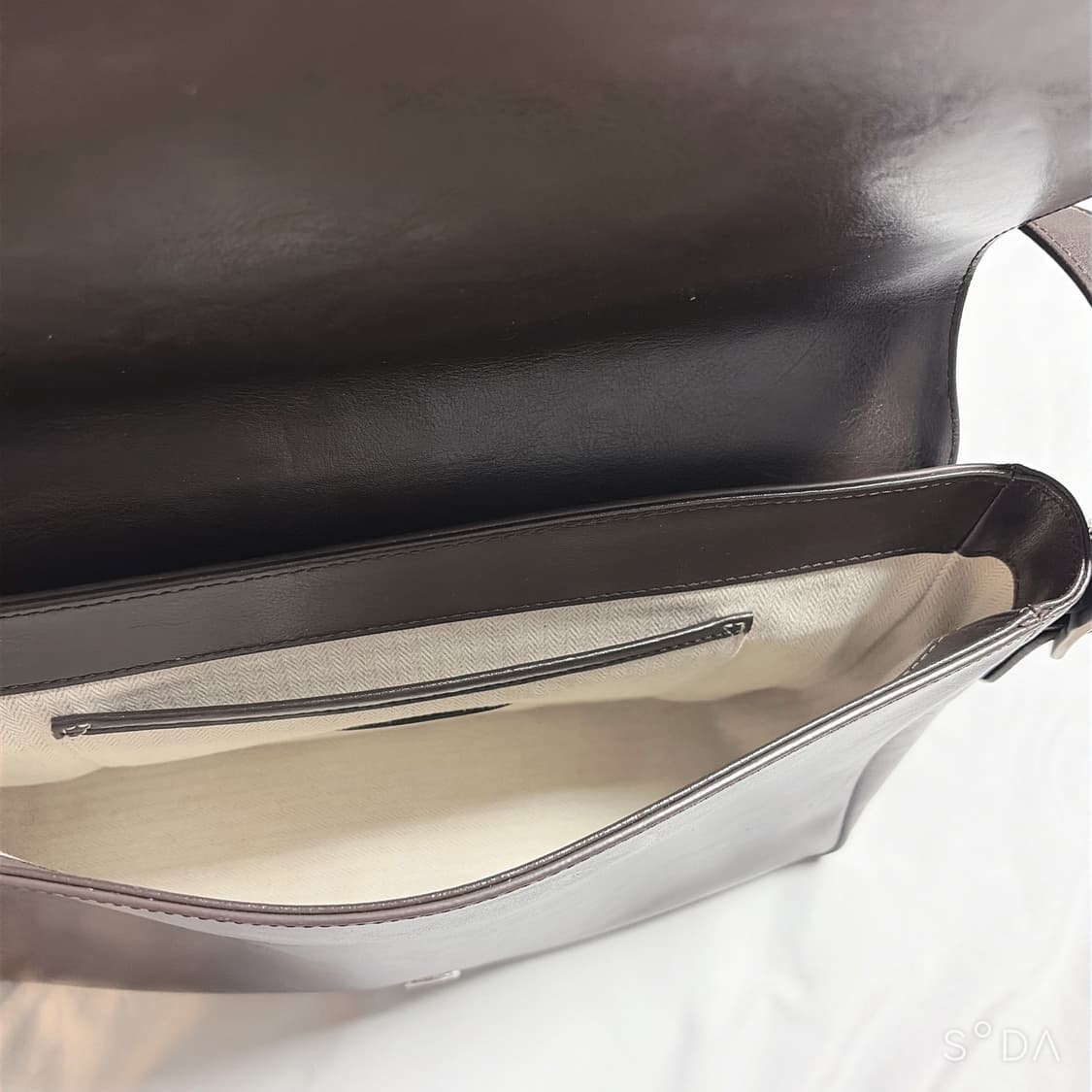 몽드몽드 크로스백 브라운 상품이미지8