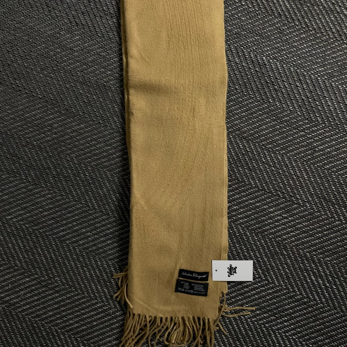 페레가모 아카이브 울 머플러y 4047 상품이미지5