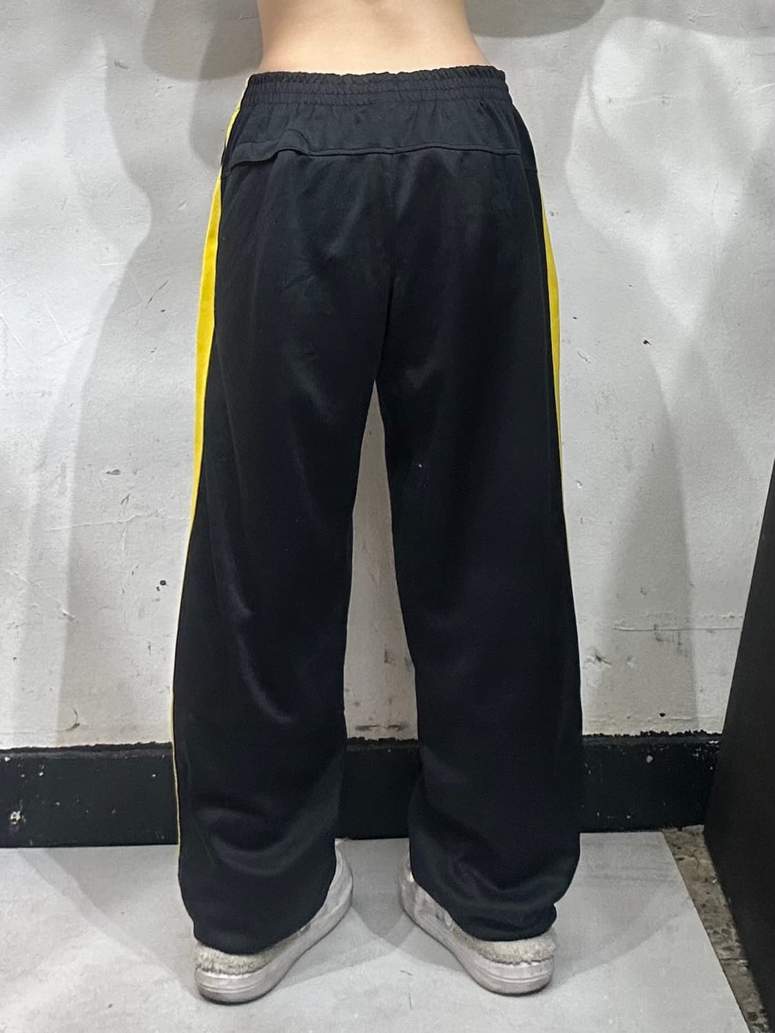 나이키 블랙 와이드 옐로우 사이드 라인 트레이닝 팬츠 추리닝 바지 XL 상품이미지3