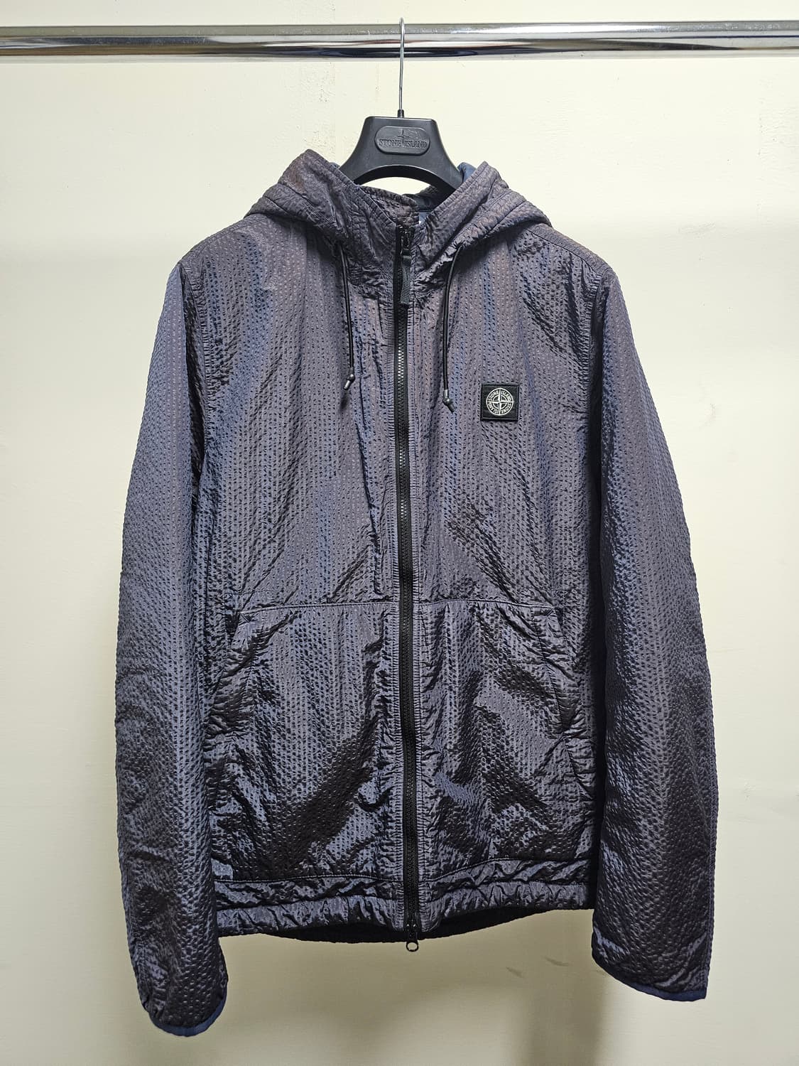 스톤아일랜드 POLY-COLOUR FRAME PRIMALOFT 자켓 상품이미지1