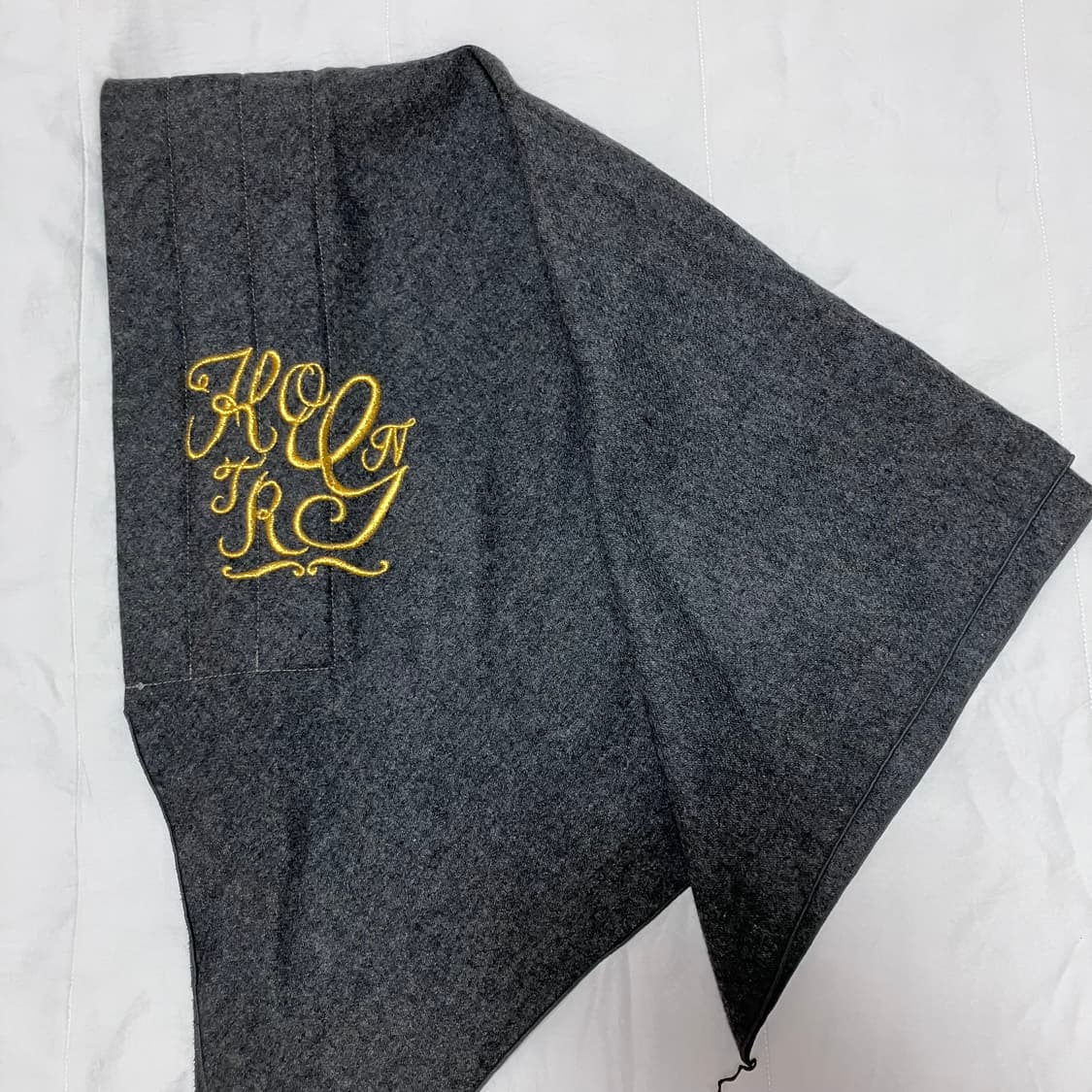 캐피탈 바부슈카 그레이 상품이미지1