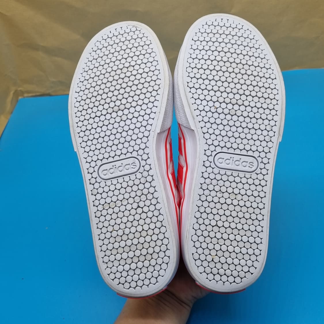 아디다스 흰핑 스니커즈 220 상품이미지3